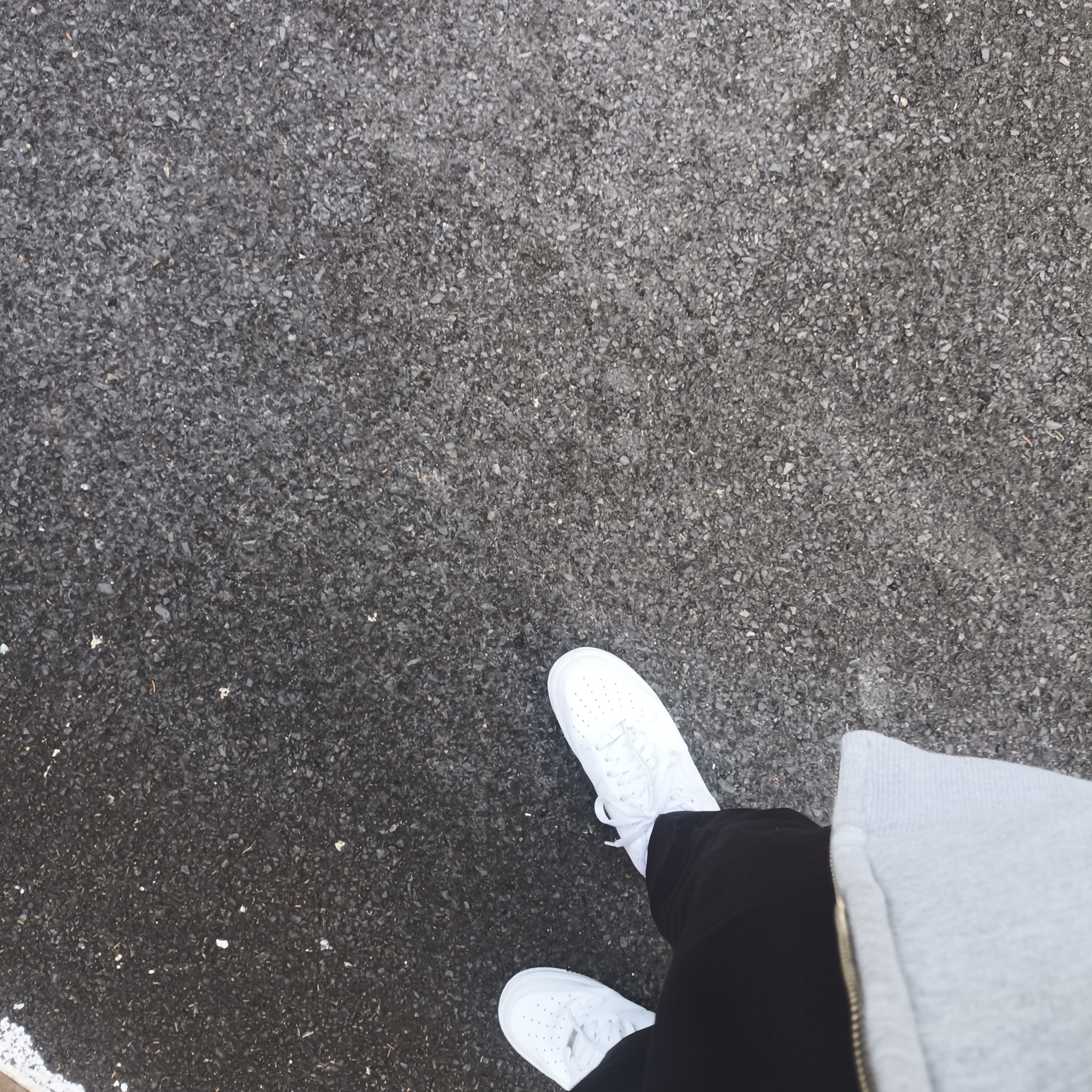 Nike Air Force 1 '07 Low White 착용 스타일 - 4