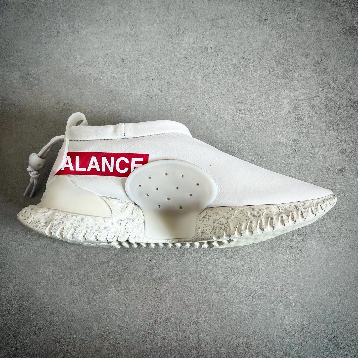 Nike x Undercover Moc Flow SP Light Bone 착용 스타일 - 4