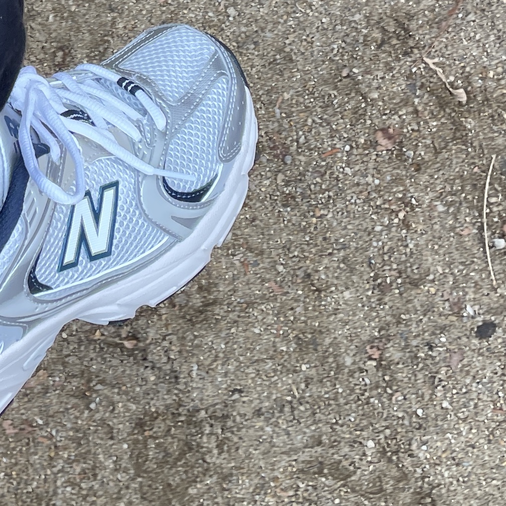 New Balance 530 Steel Grey 착용 스타일