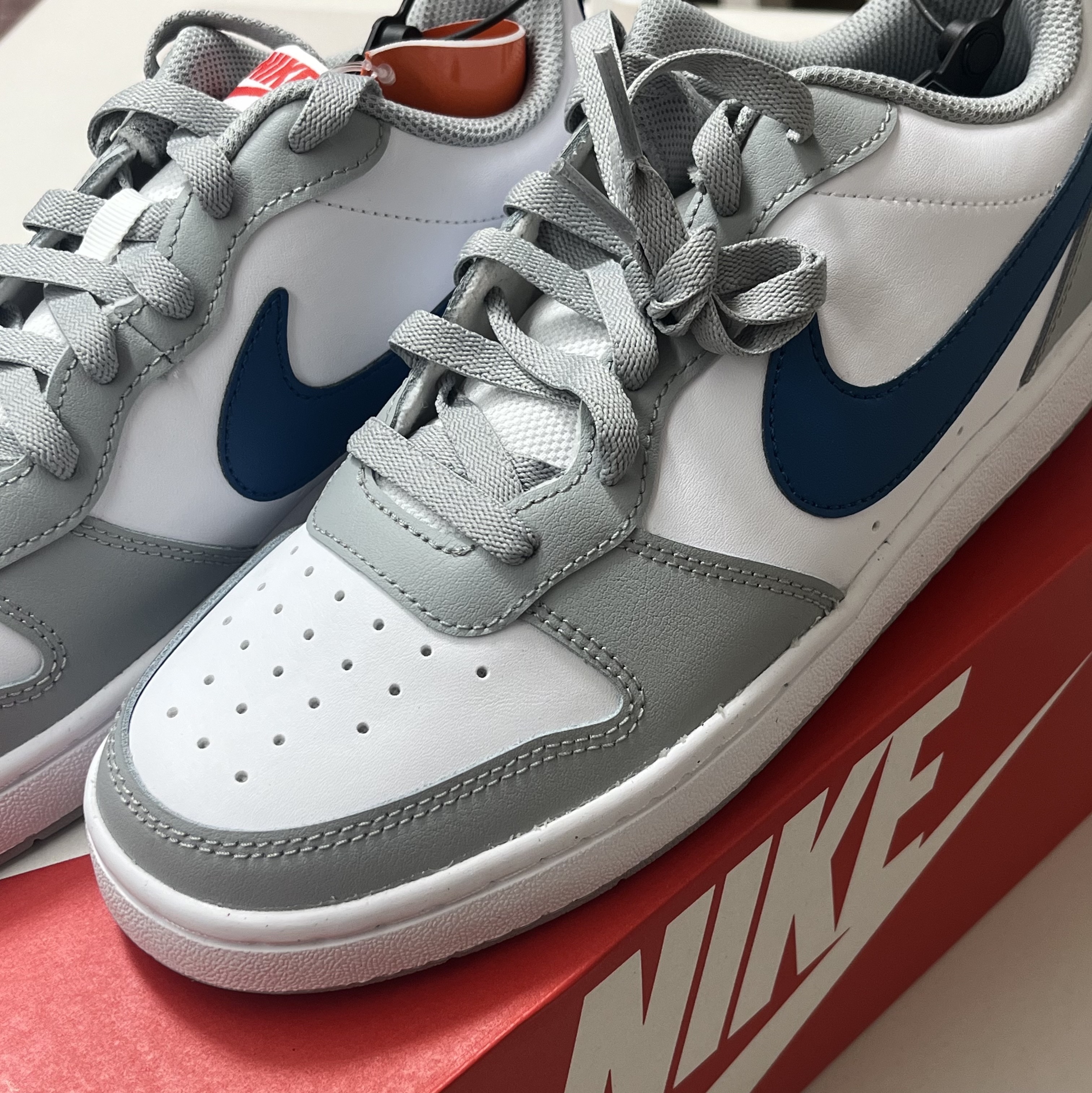 (GS) Nike Court Borough Low 2 Light Smoke Grey 착용 스타일