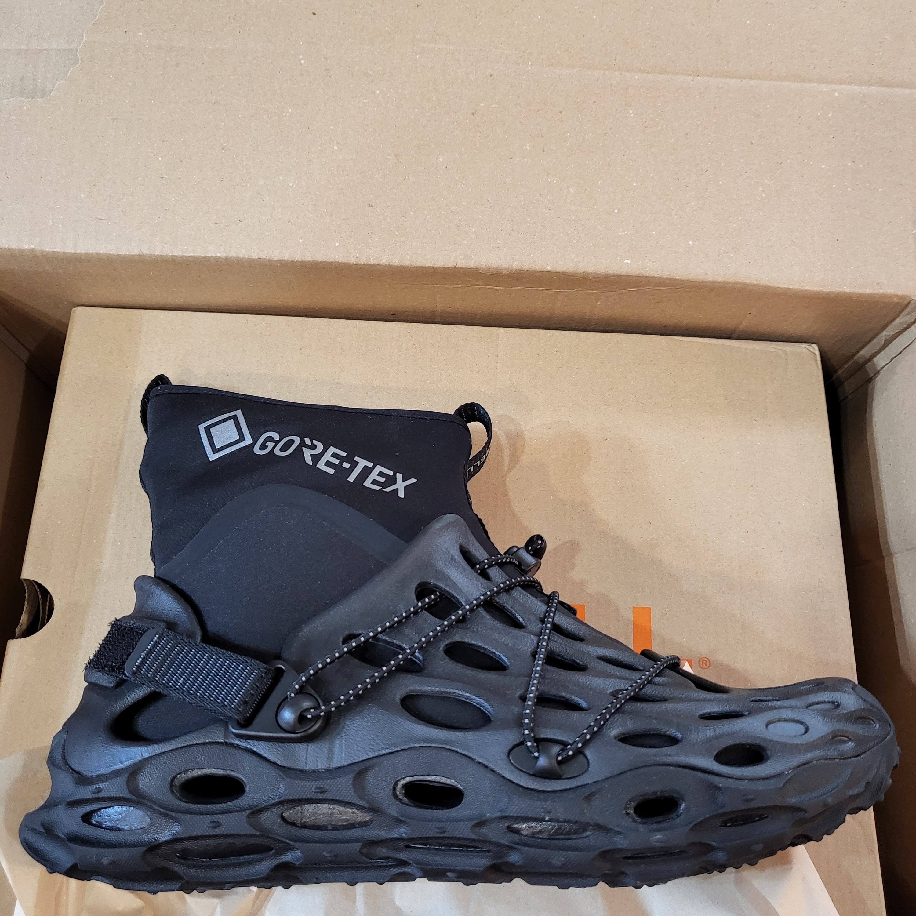 Merrell Hydro Moc AT Neo Gore-Tex 1TRL Black 착용 스타일