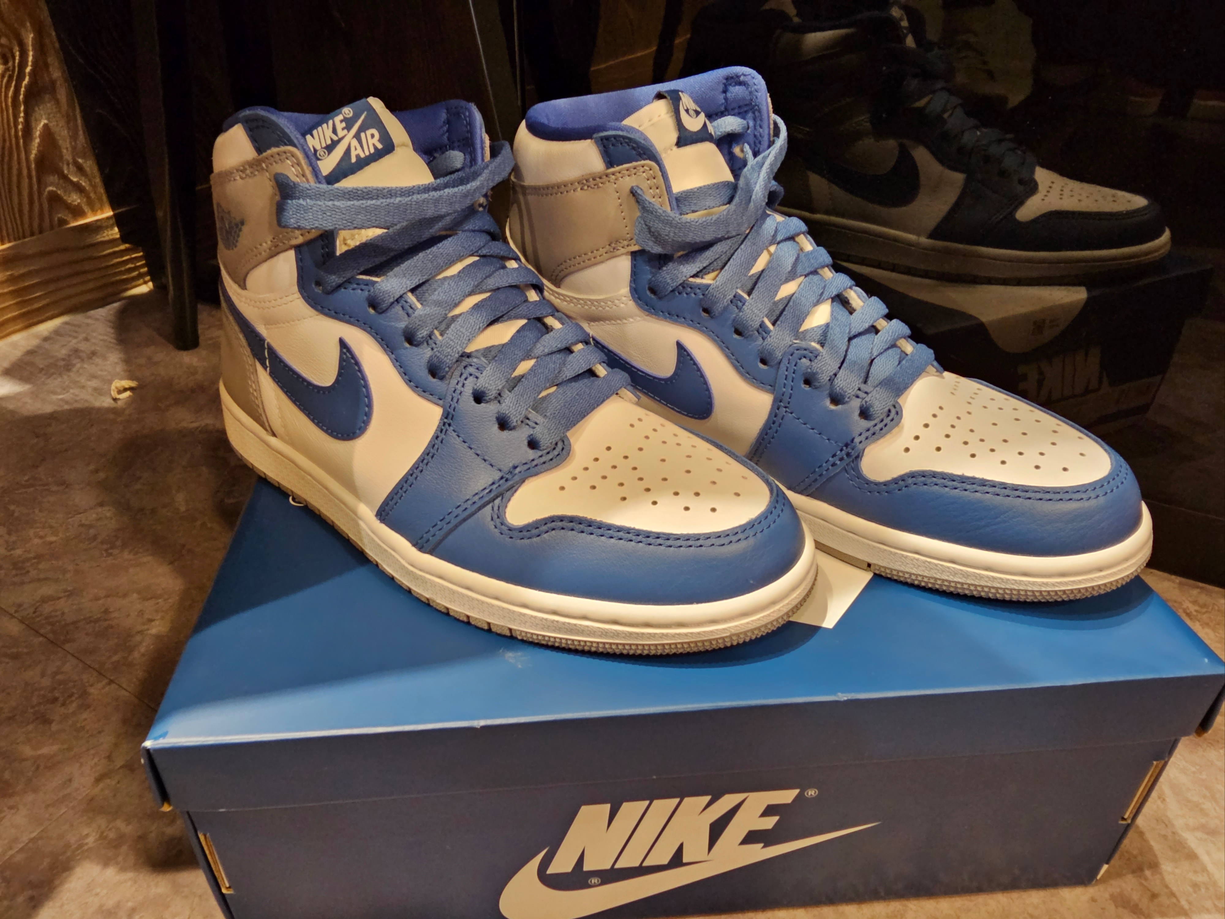 Jordan 1 Retro High OG True Blue 착용 스타일 - 1