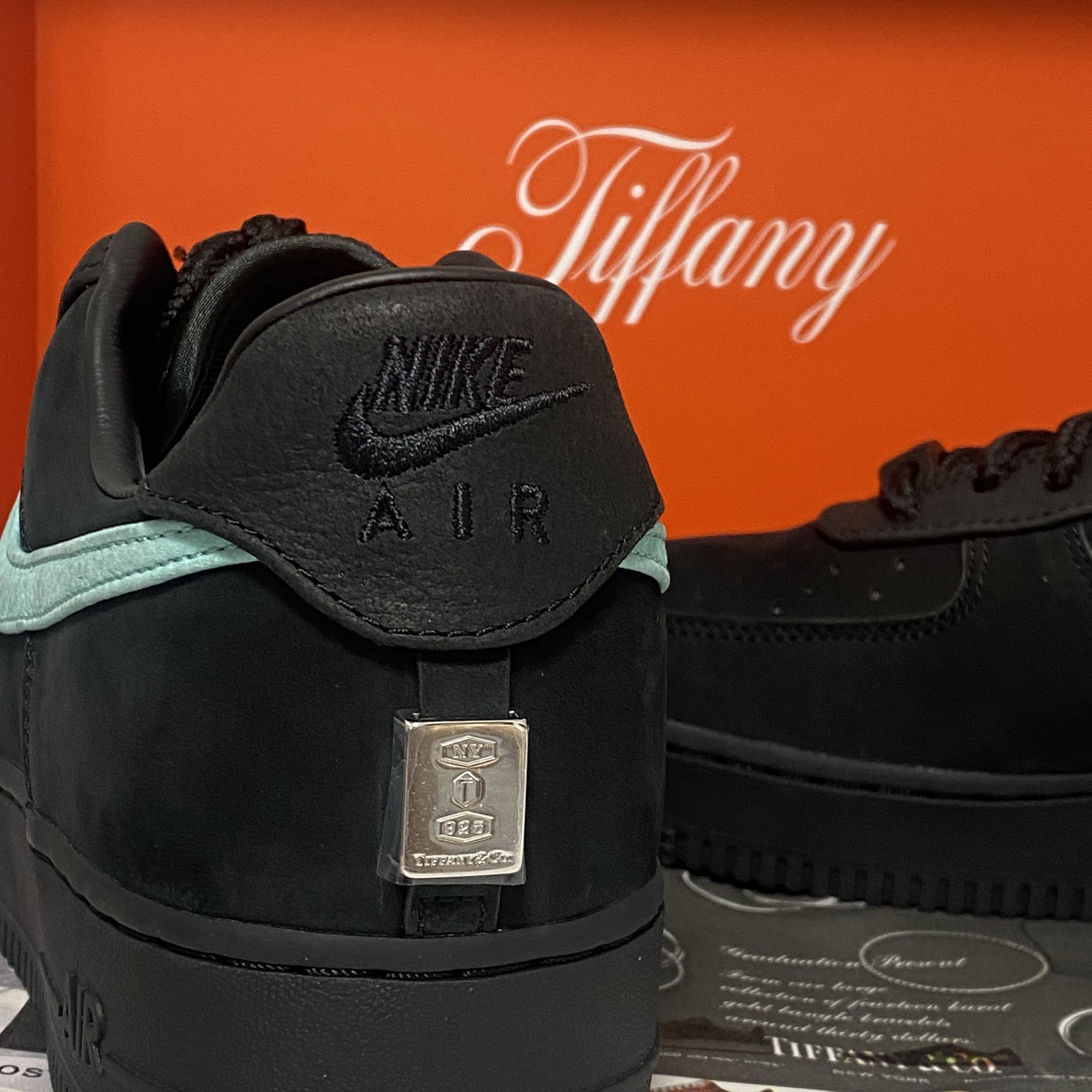 Nike x Tiffany & Co. Air Force 1 Low SP 1837 착용 스타일 - 5