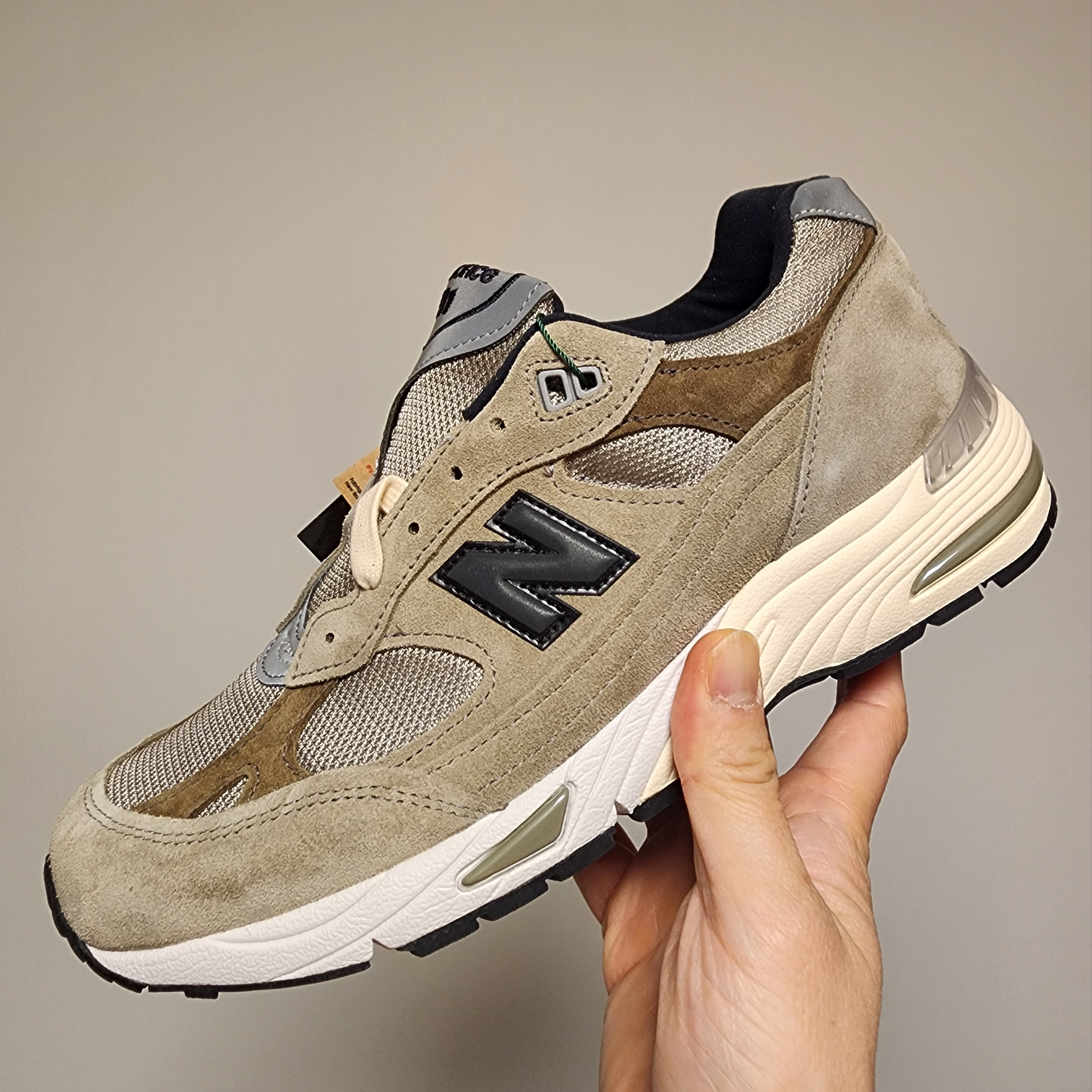 New Balance x JJJJound 991 Made in UK Grey 착용 스타일 - 1