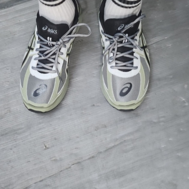 Asics Jog 100 S Sheet Rock - 2E Wide 착용 스타일