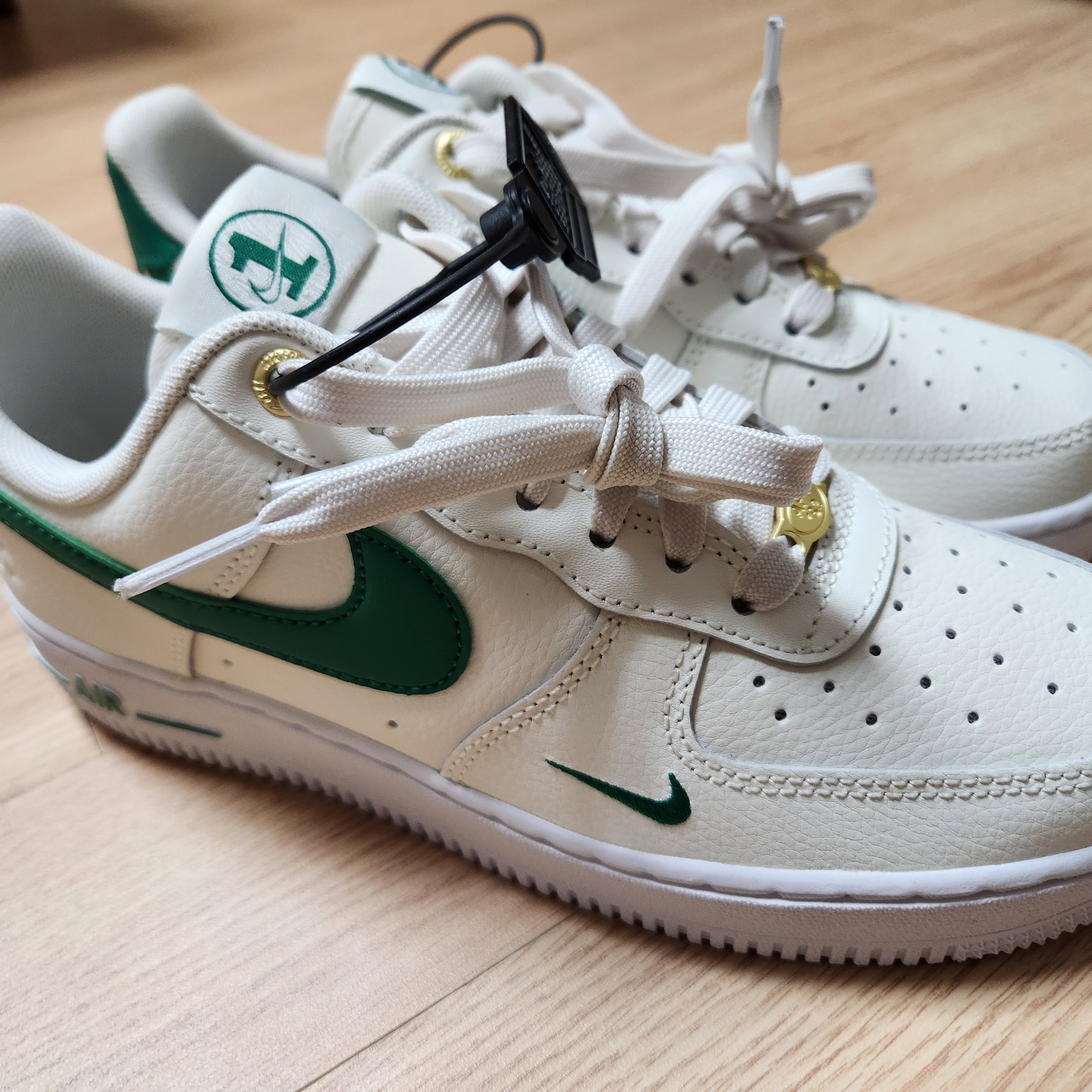(W) Nike Air Force 1 '07 SE 40th Anniversary Join Forces Sail Malachite 착용 스타일
