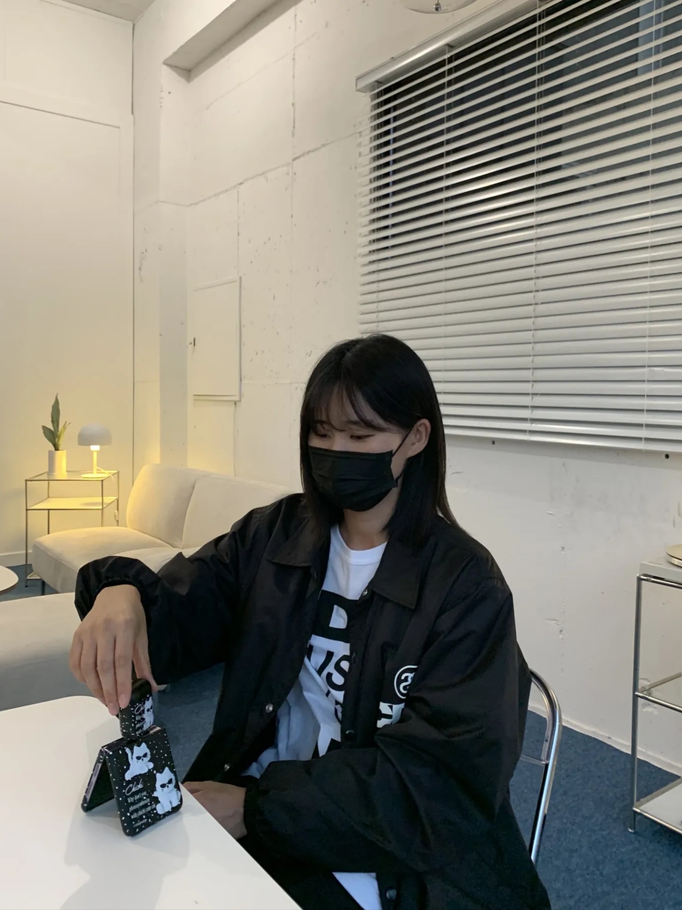 CDG x Stussy Coach Jacket Black, CDG x Stussy T-Shirt White 착용 스타일 - 2