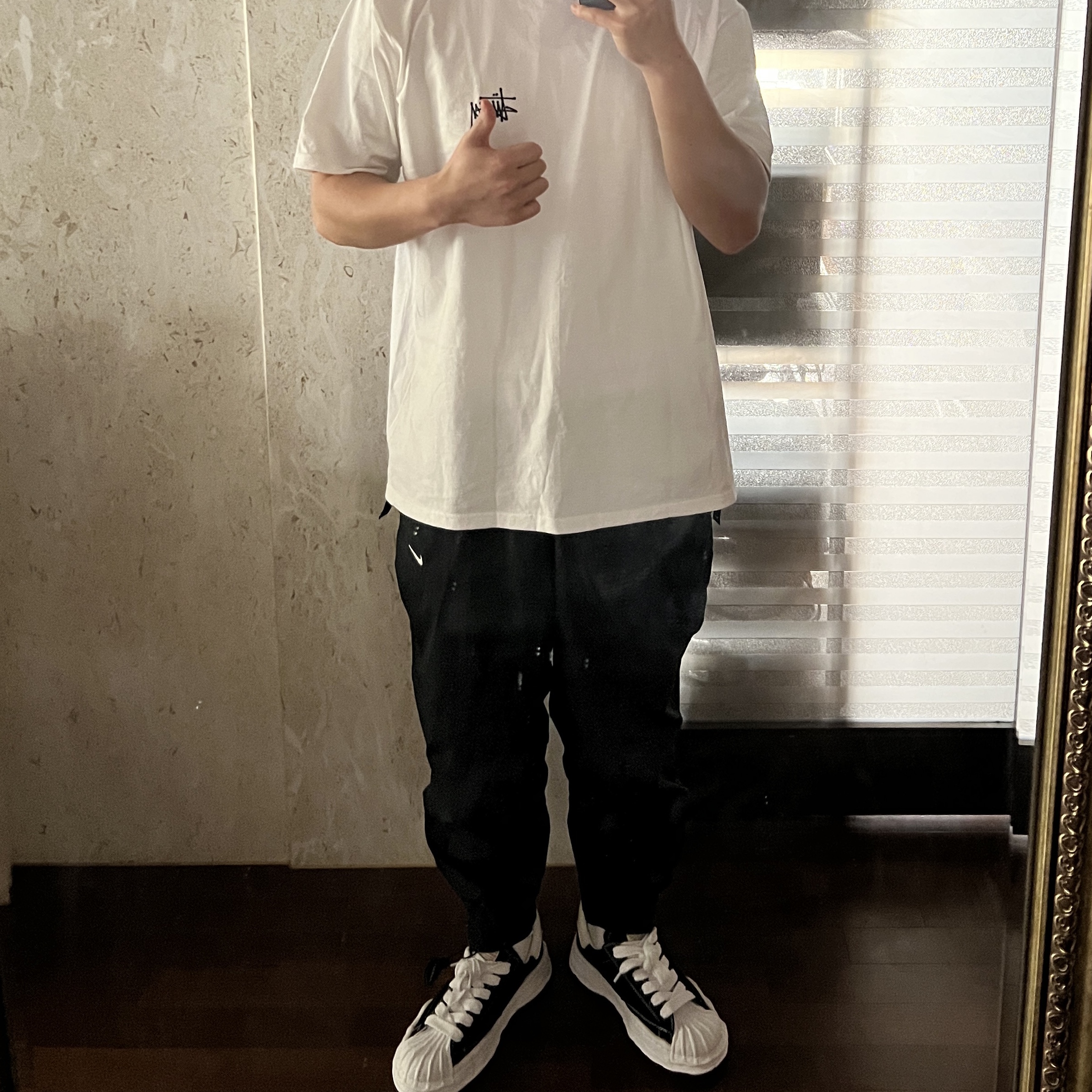Maison Mihara Yasuhiro Blakey OG Sole Canvas Low-top Sneakers Black White, Stussy Basic Stussy T-Shirt White 2022 착용 스타일 - 2