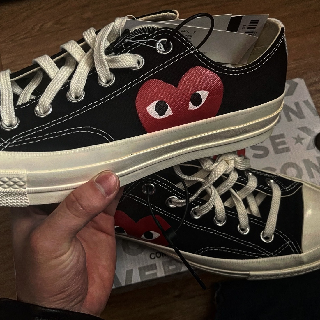 Converse x Play Comme des Garcons Chuck 70 Ox Black 착용 스타일