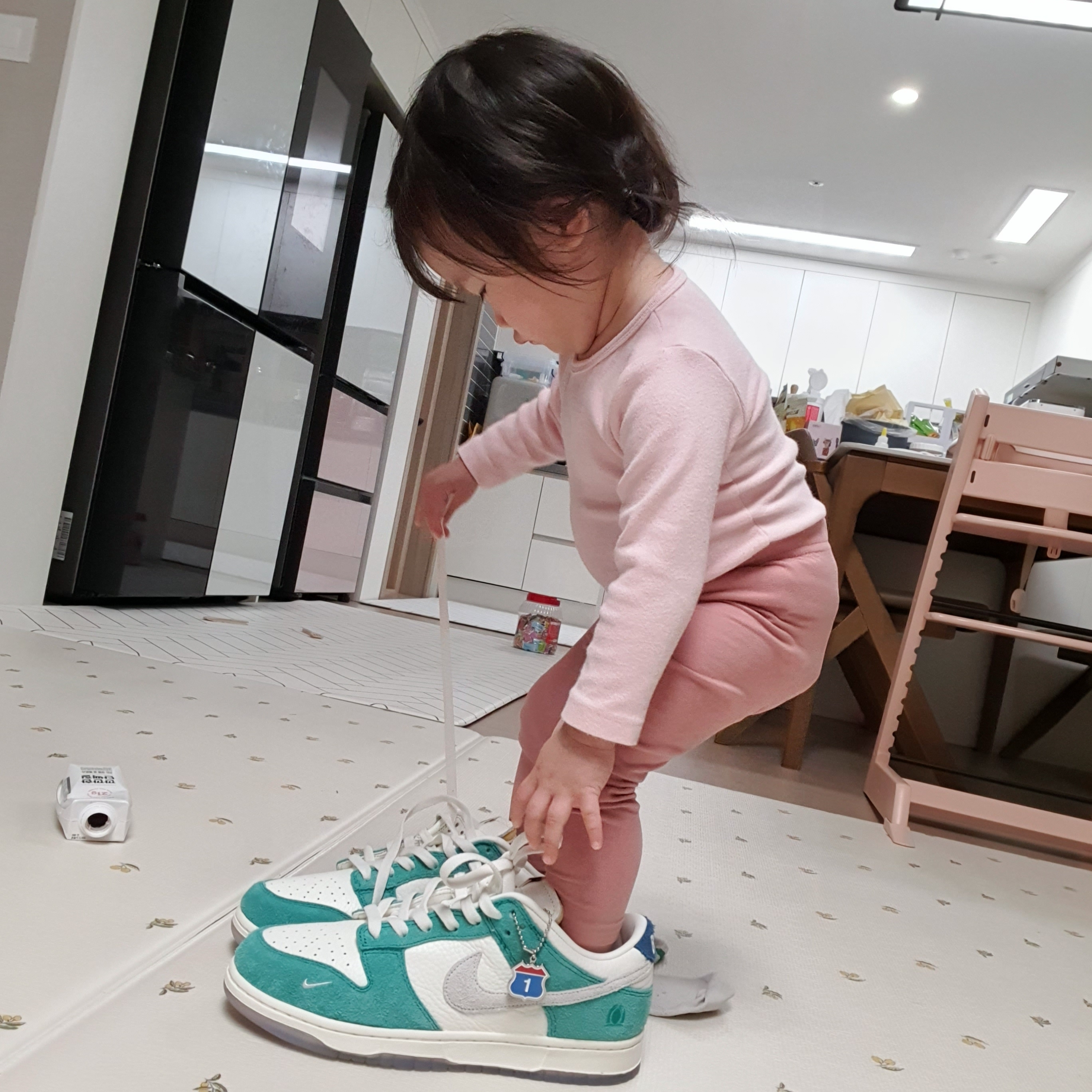 Nike x Kasina Dunk Low Road Sign - Kasina Exclusive 착용 스타일 - 2