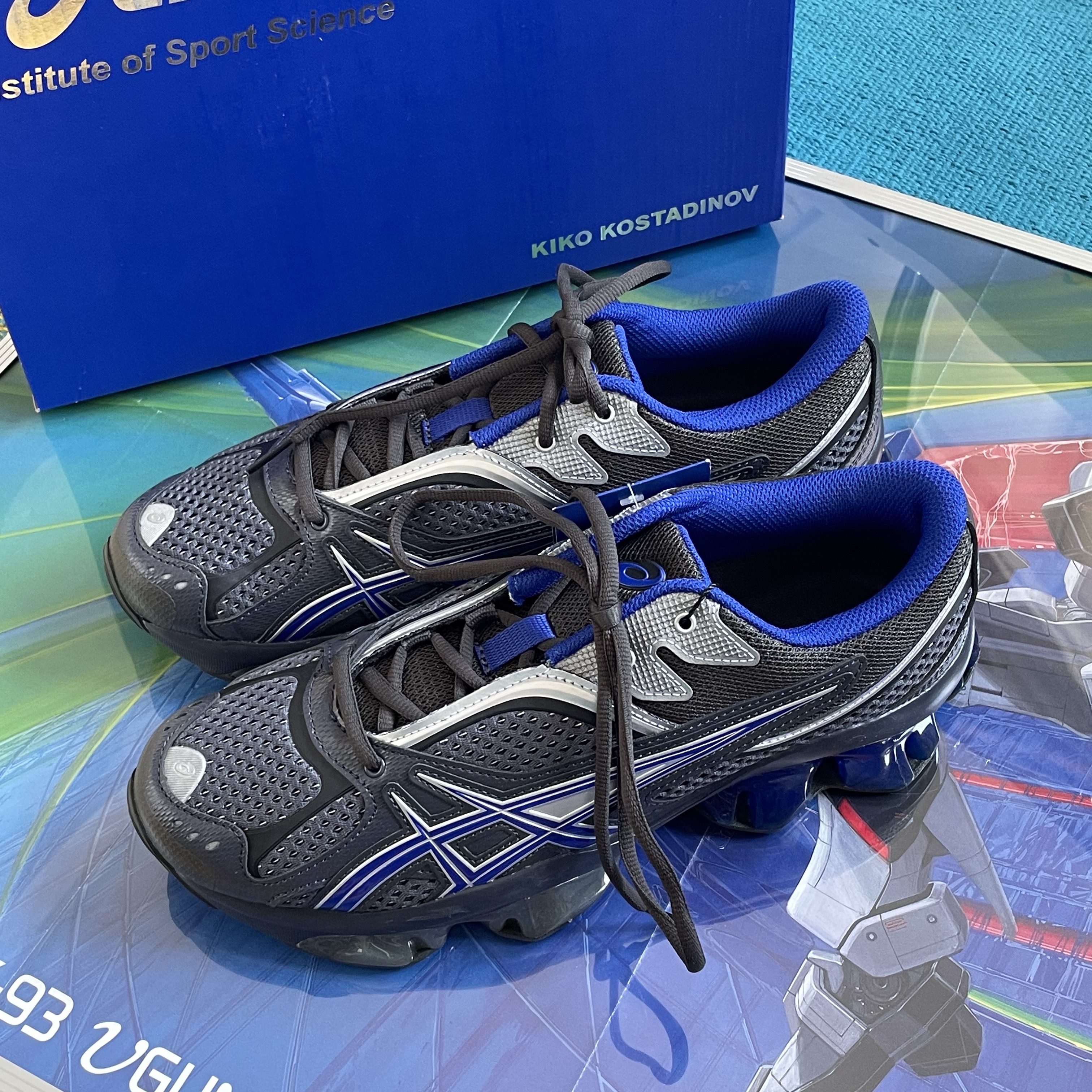 Asics x Kiko Kostadinov Gel-Quantum Zientzia Dark Grey 착용 스타일 - 1