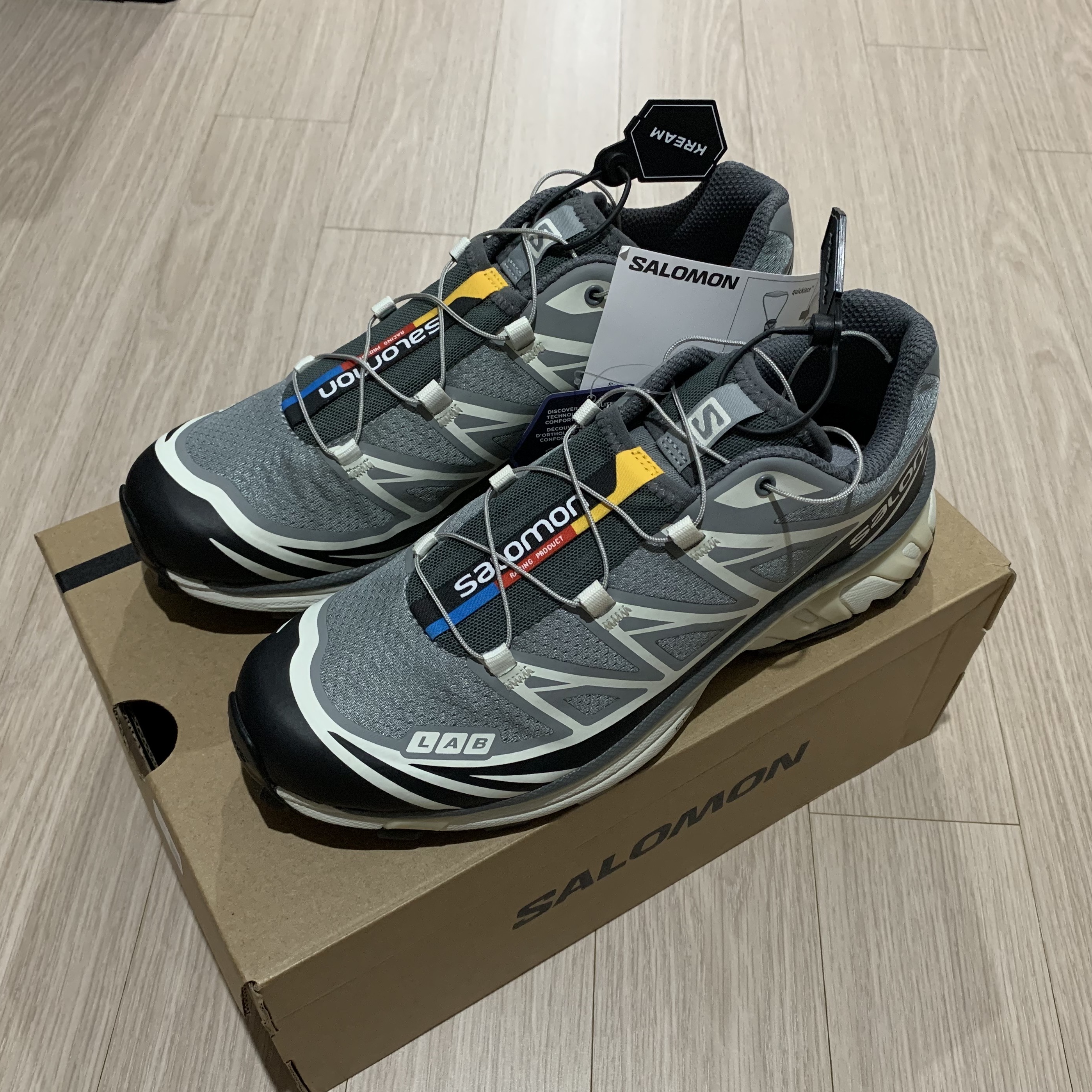 Salomon XT-6 Recut Phantom Vanilla Ice 착용 스타일 - 1