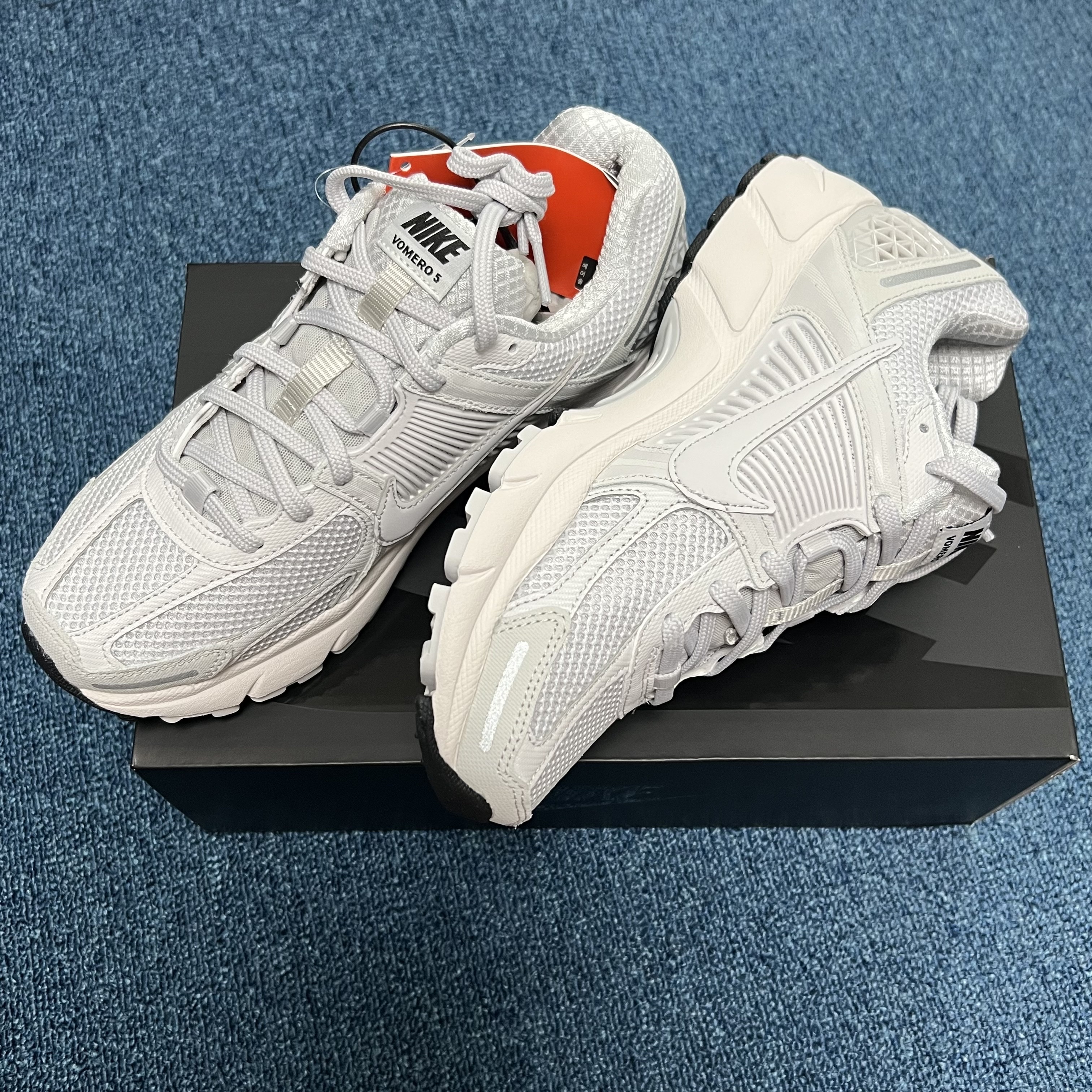 Nike Zoom Vomero 5 SP Vast Grey 2023 착용 스타일 - 2