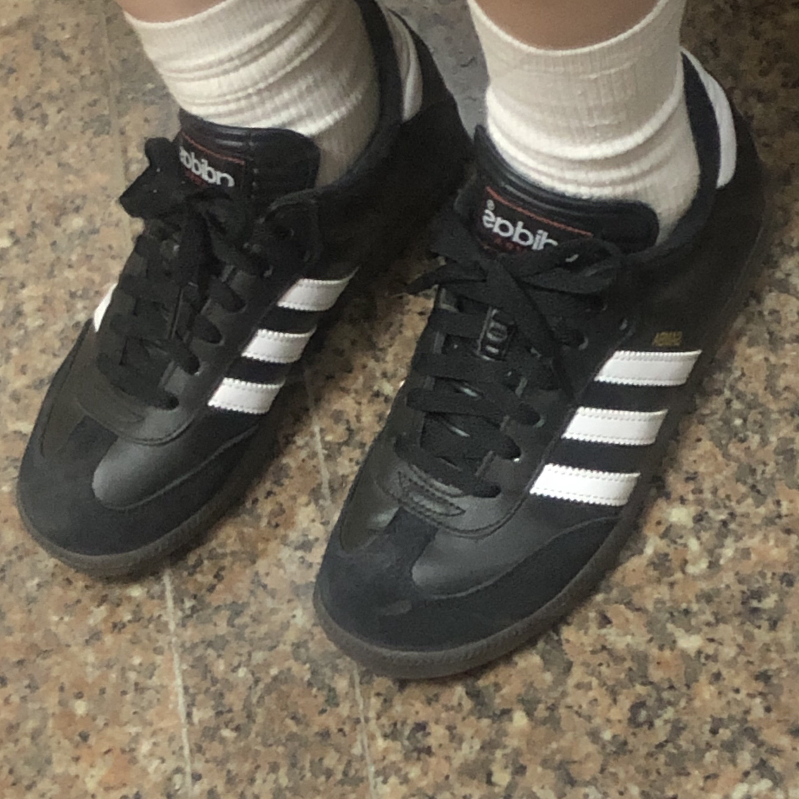 (J) Adidas Samba Classic Core Black 착용 스타일