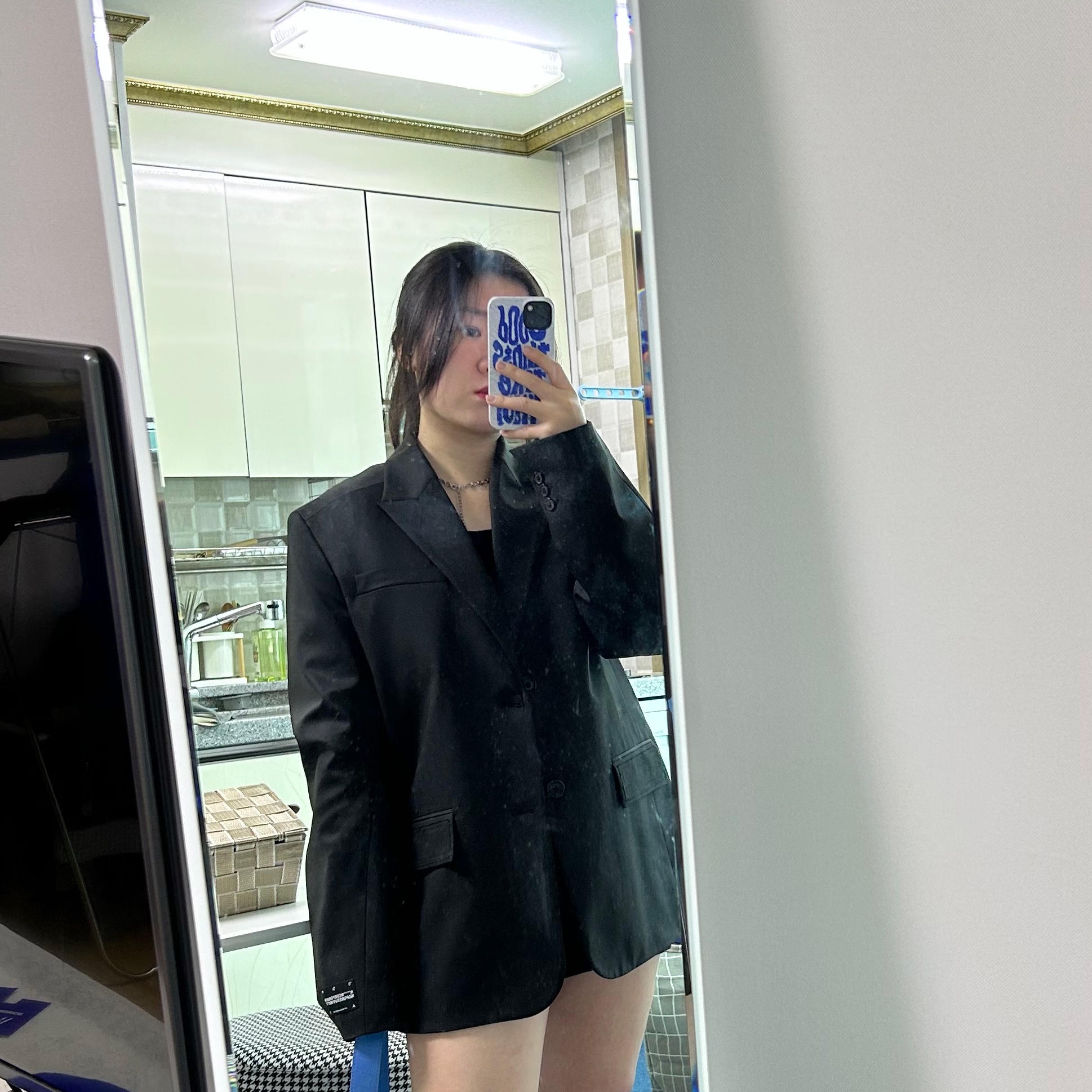 Zara x Ader Error Oversize Blazer Black, Ader Error Small Shopper Bag Blue 착용 스타일 - 1