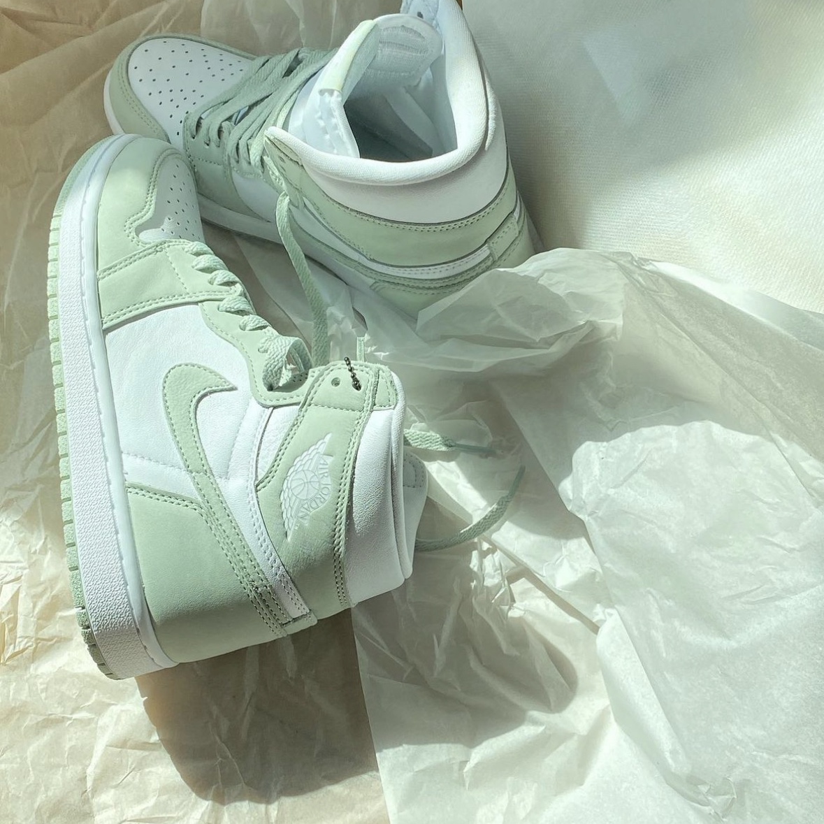 (W) Jordan 1 Retro High OG Seafoam 착용 스타일