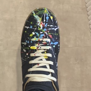 Maison Margiela Calfskin Paint Drop Replica Sneakers Black 착용 스타일