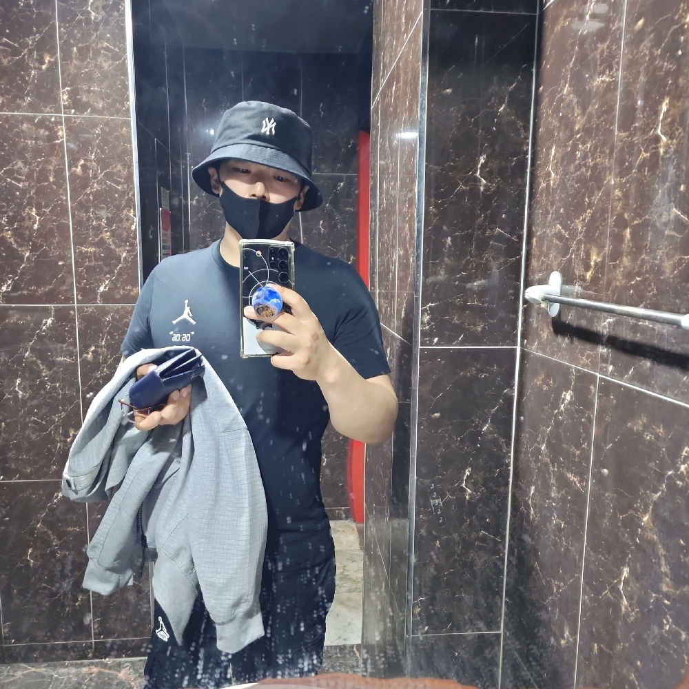 KREAM 프로필 이미지