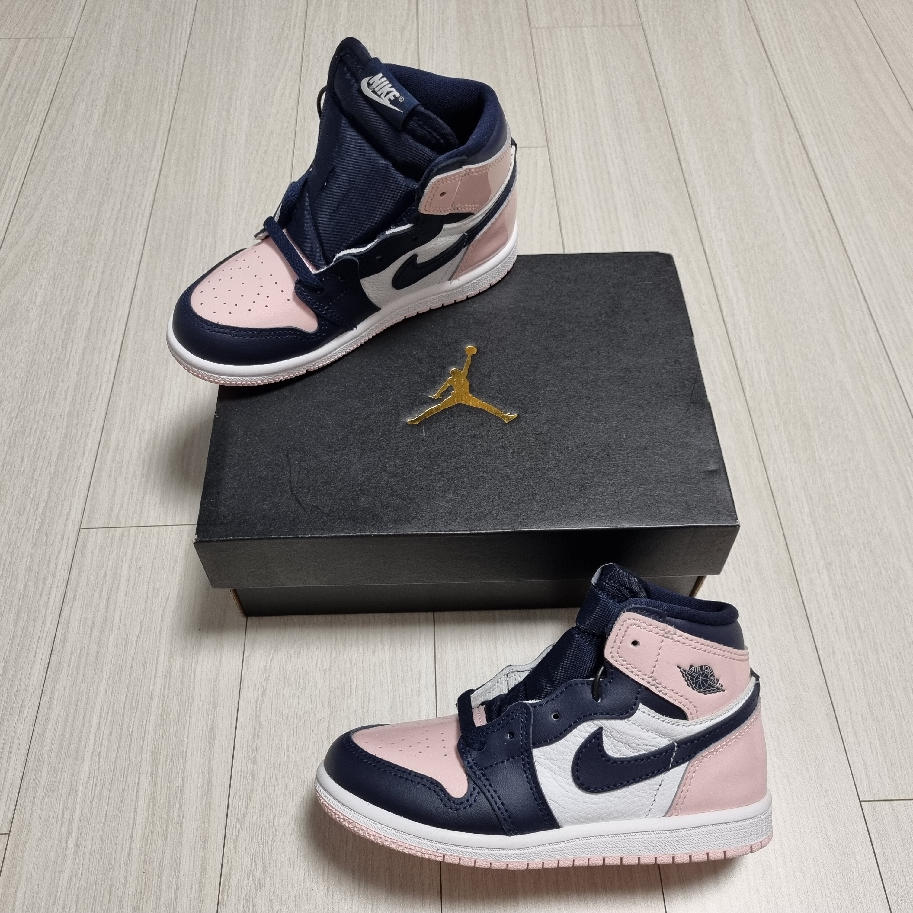 (TD) Jordan 1 Retro High OG Atmosphere 착용 스타일 - 1
