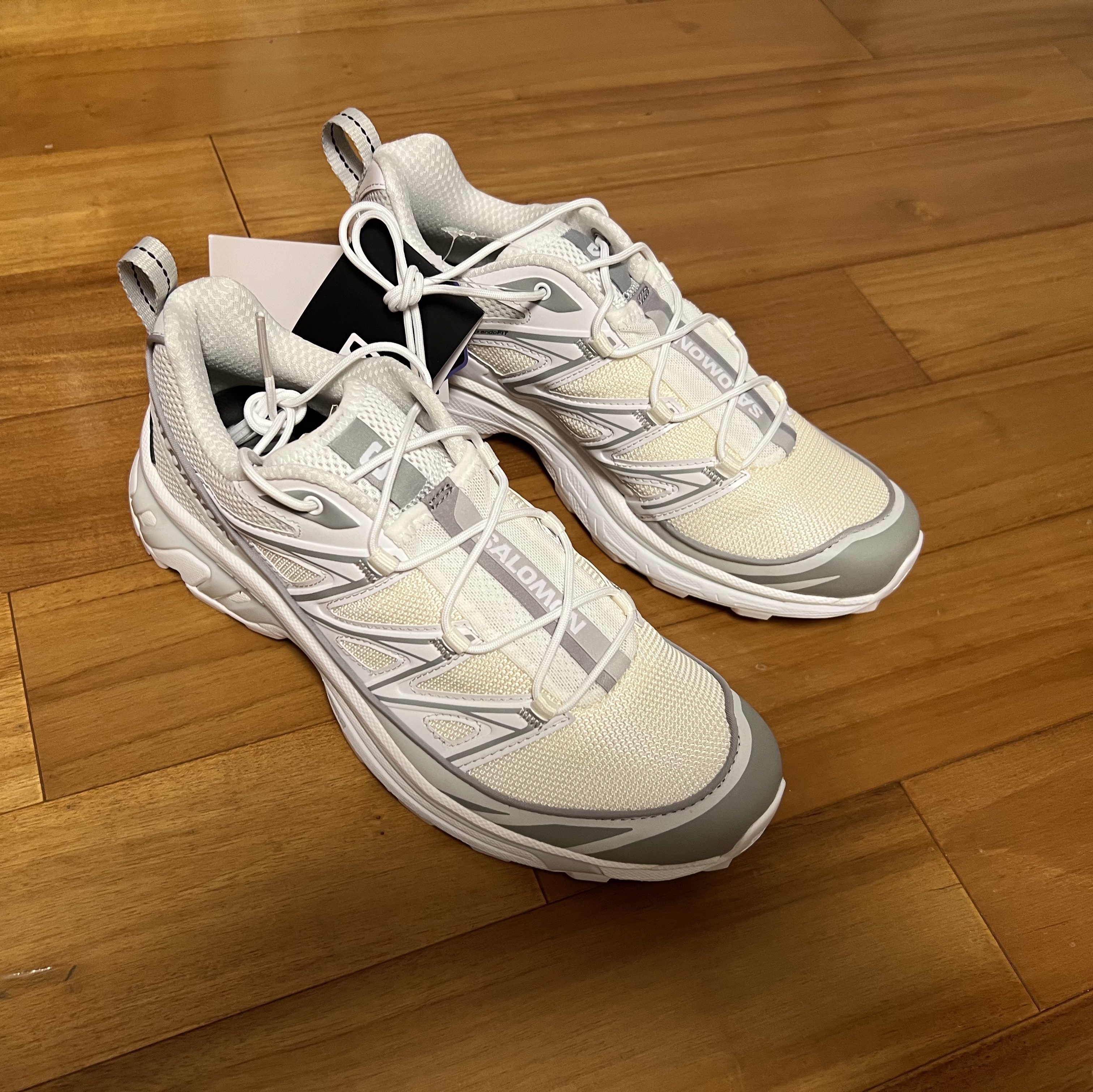 Salomon XT-6 Expanse Vanilla Ice White 착용 스타일