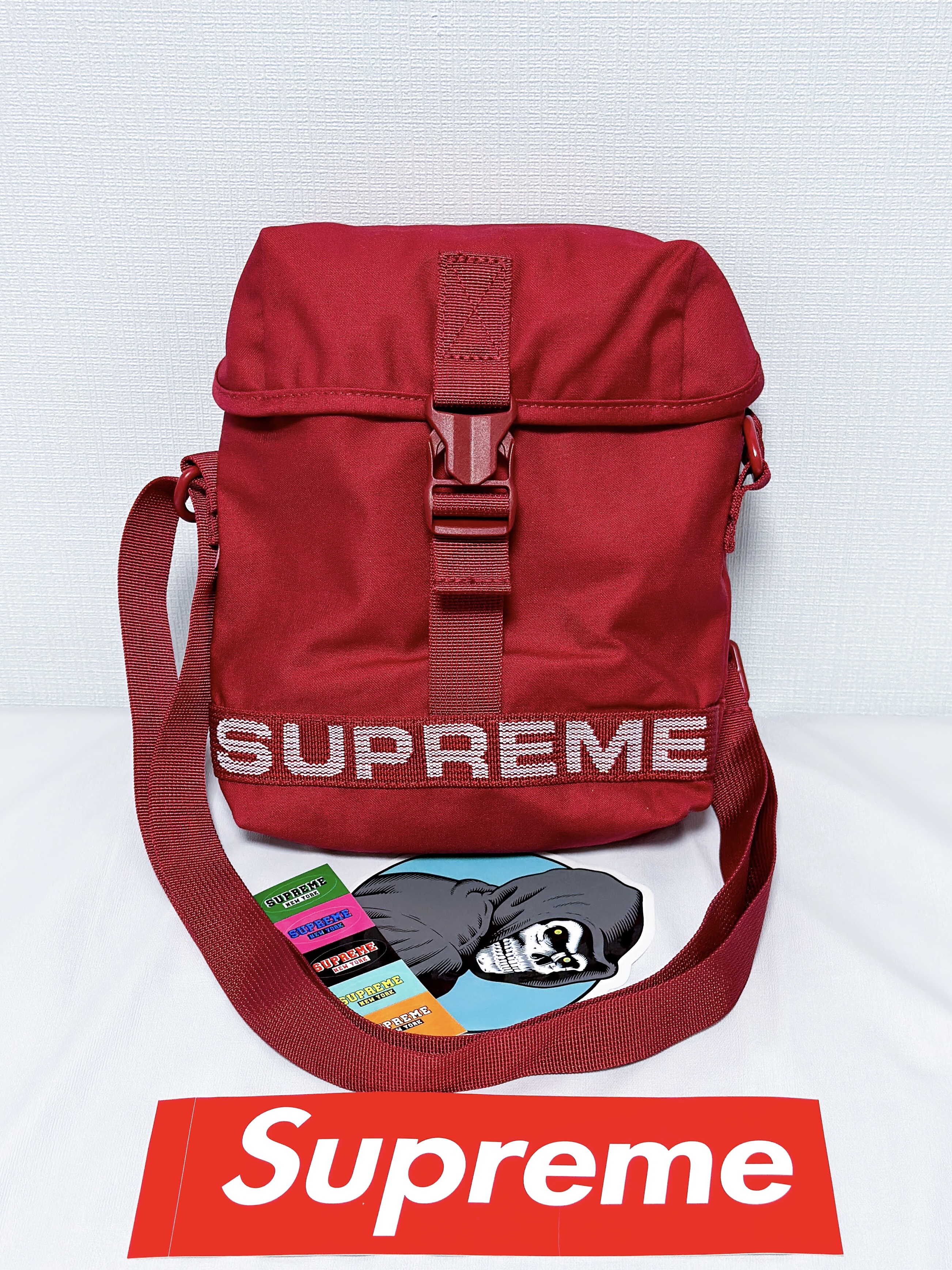 Supreme Field Side Bag Red - 23SS 착용 스타일
