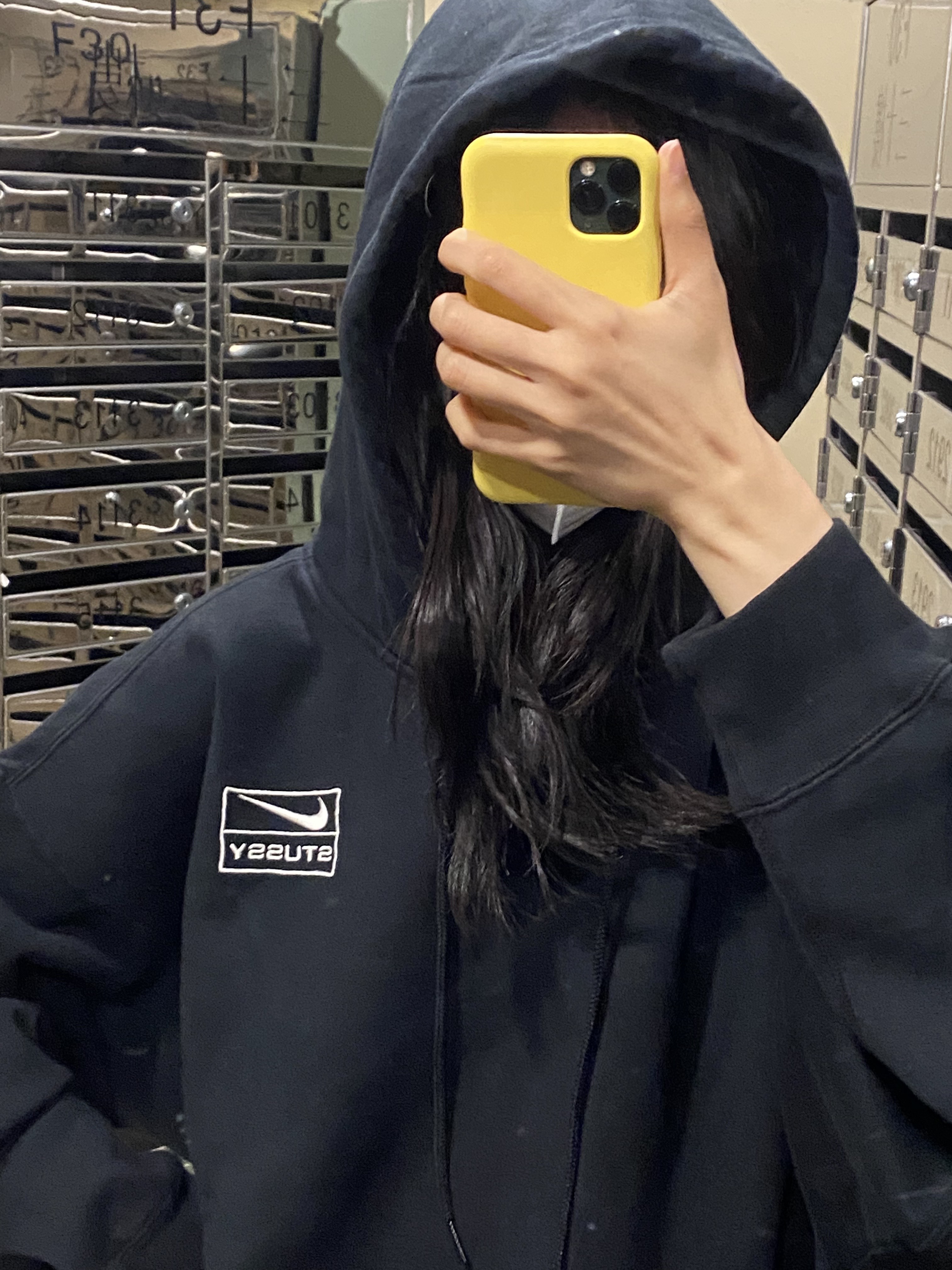 Nike x Stussy NRG RA Washed Pullover Hoodie Black (DN4029-010), Nike x Stussy NRG RA Washed Pullover Hoodie Black (DN4028-010) 착용 스타일 - 1