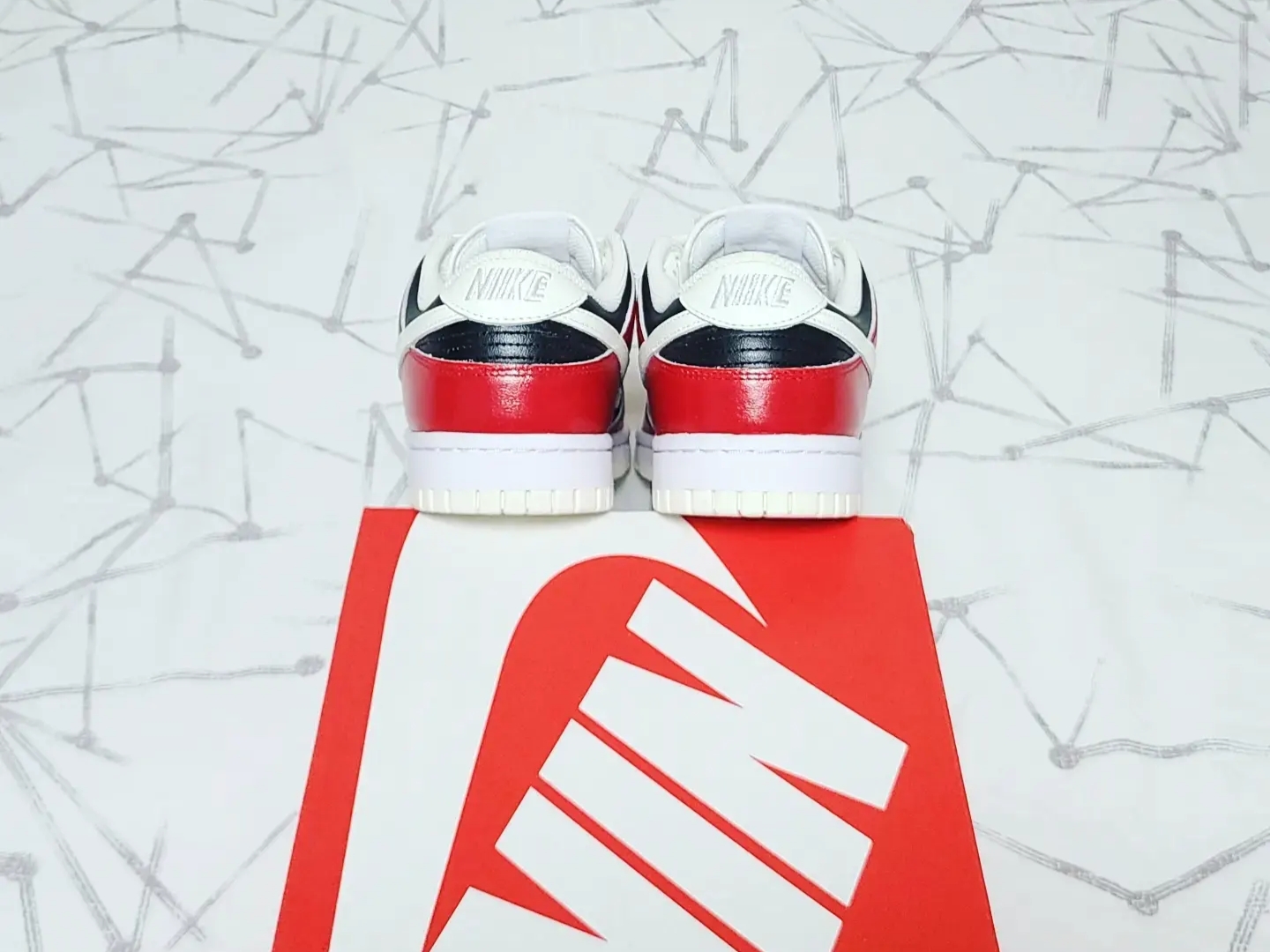 (W) Nike Dunk Low White and Sail 착용 스타일 - 5