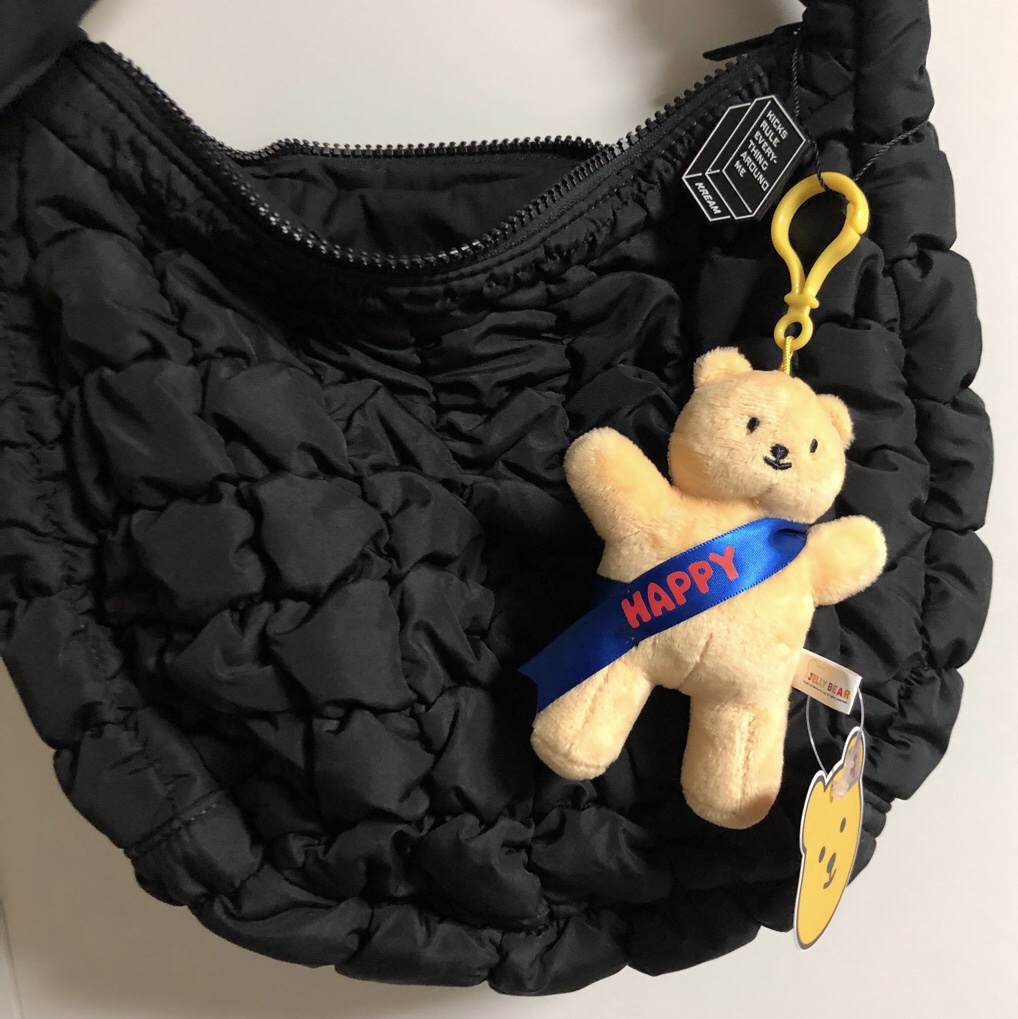 COS Quilted Mini Bag Black 착용 스타일