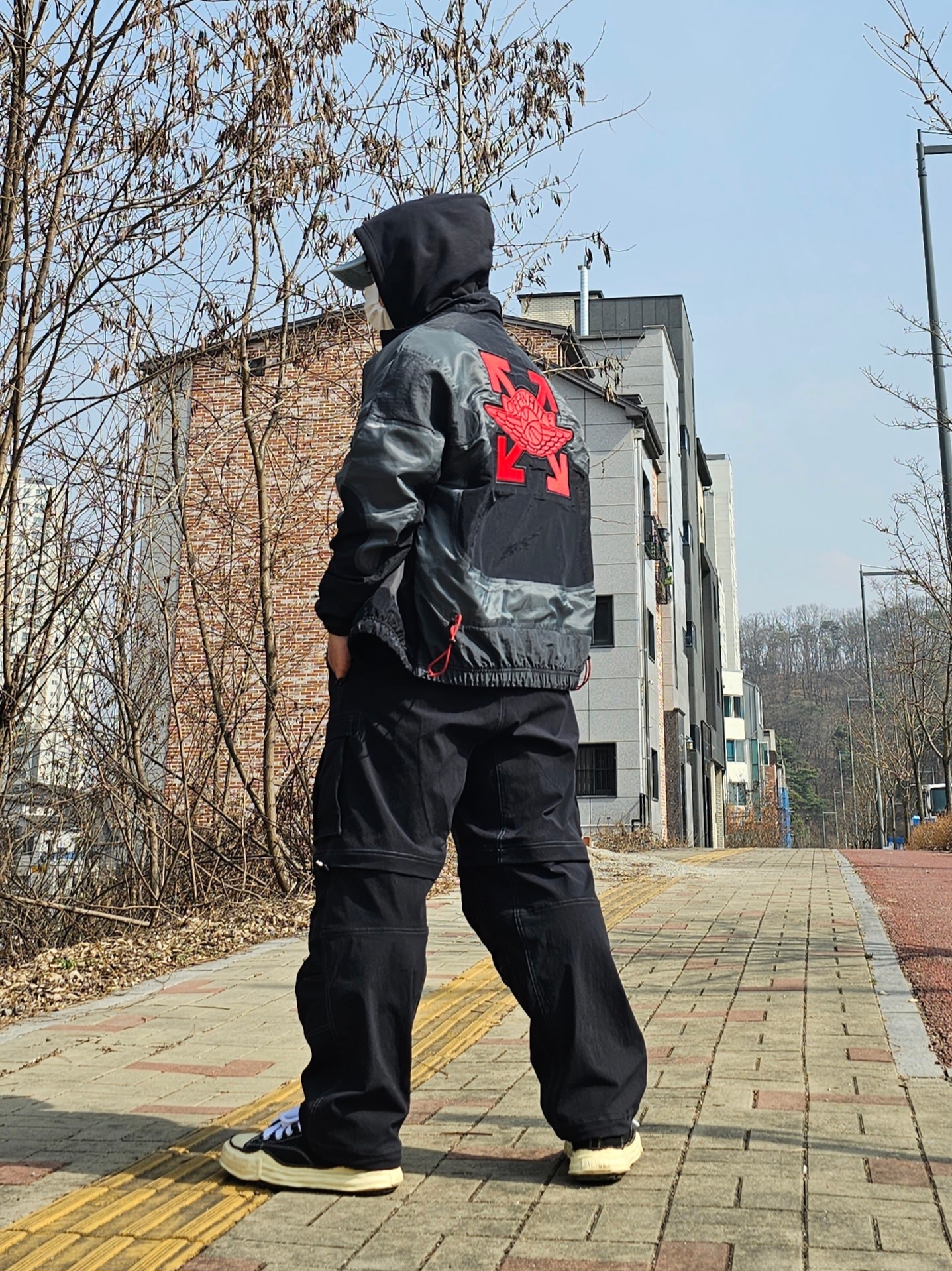 Jordan x Off-White Woven Jacket Black - US/EU, Maison Mihara Yasuhiro Peterson VL OG Sole Canvas Low-top Sneakers Black 착용 스타일