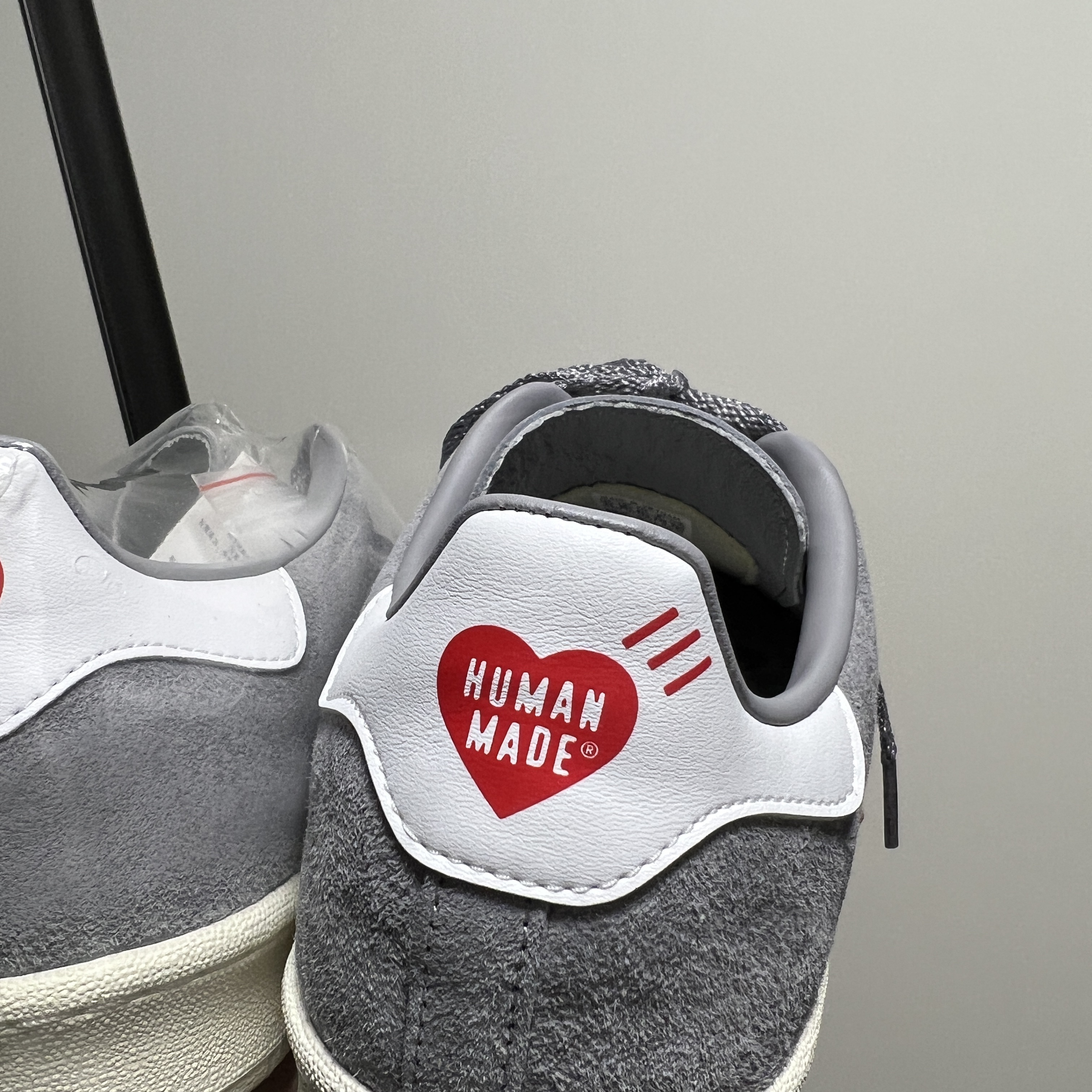New Balance 992 Made in USA Grey - D Standard, Adidas x Human Made Campus Light Onix 착용 스타일 - 2