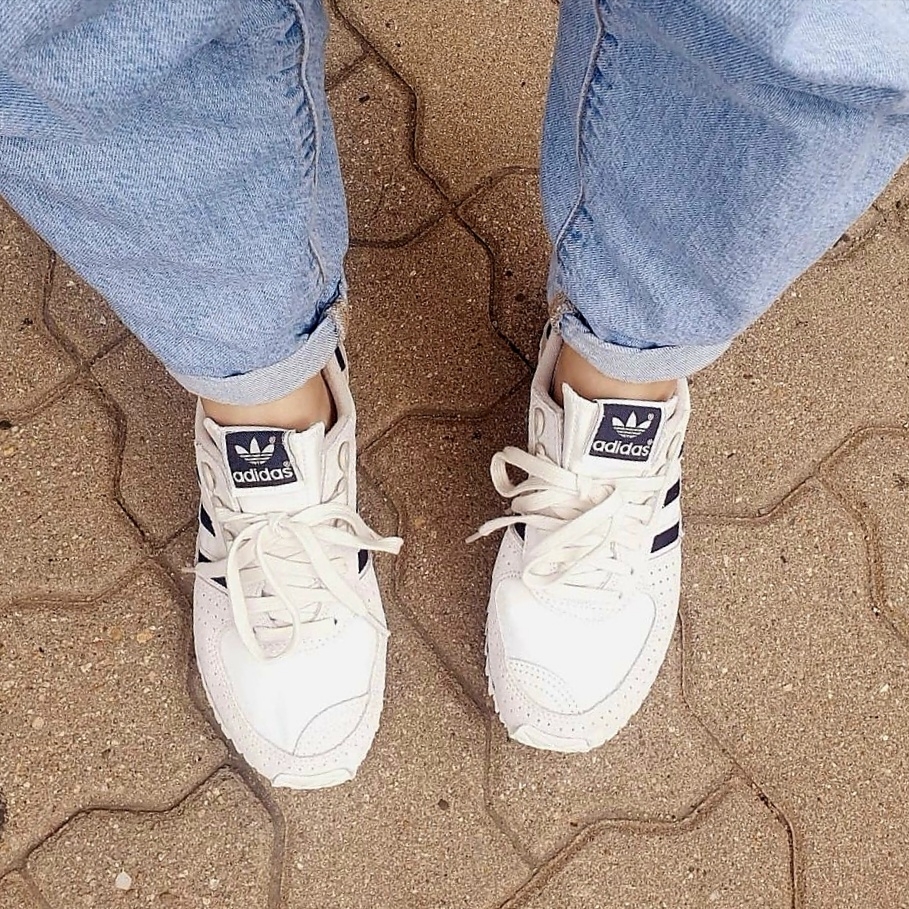 Adidas City Marathon PT Beige Navy 착용 스타일