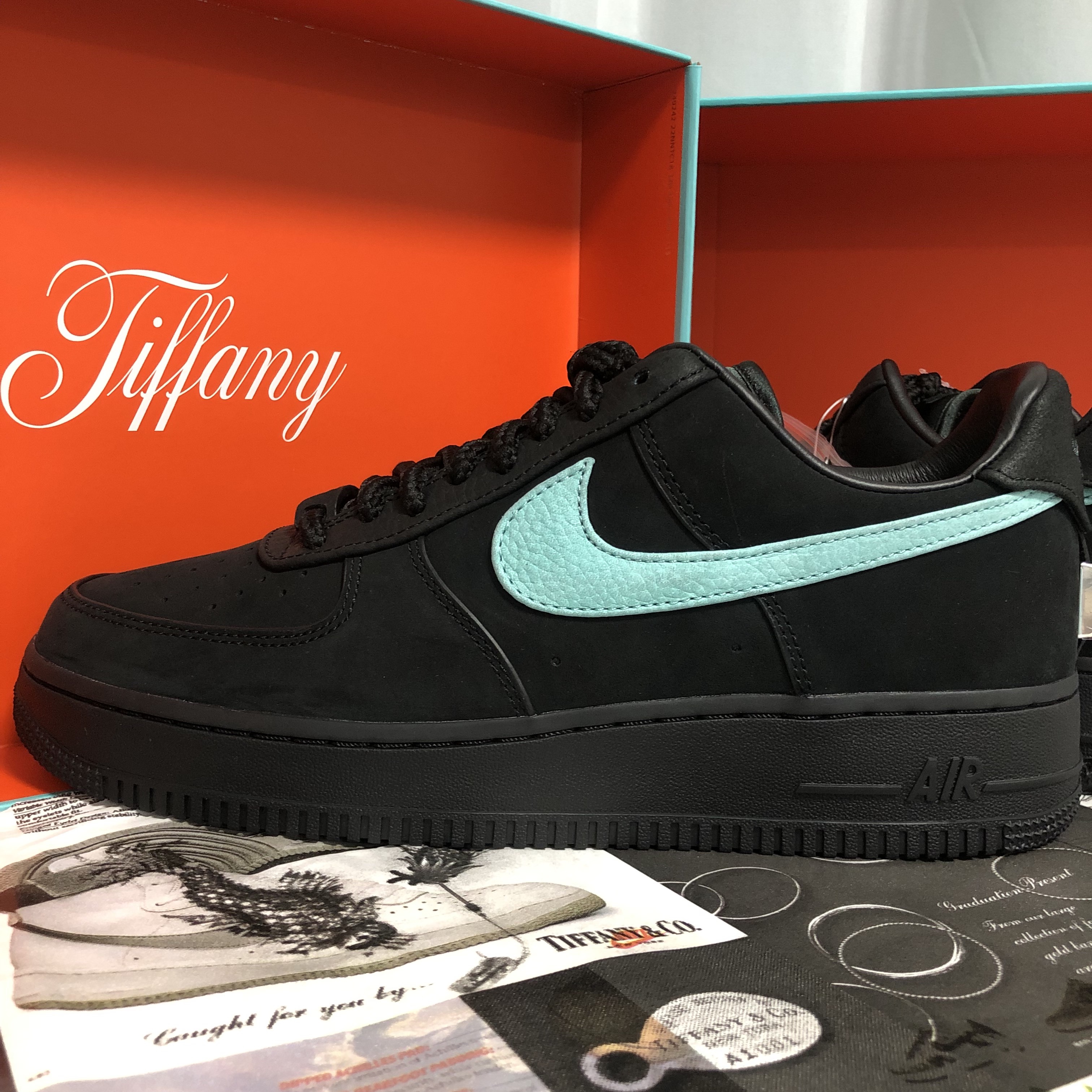 Nike x Tiffany & Co. Air Force 1 Low SP 1837 착용 스타일 - 3