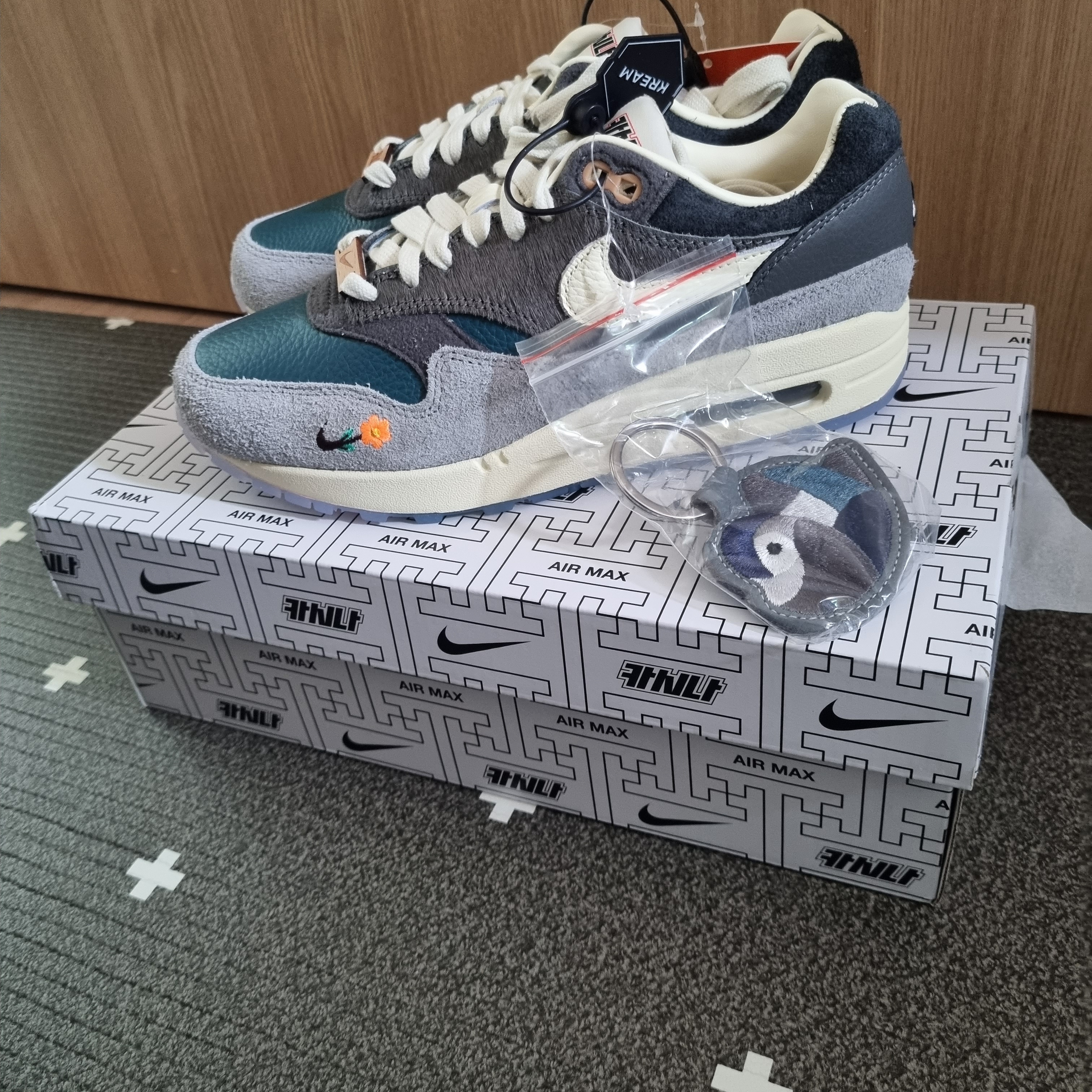 Nike x Kasina Air Max 1 SP Won-Ang Particle Grey 착용 스타일
