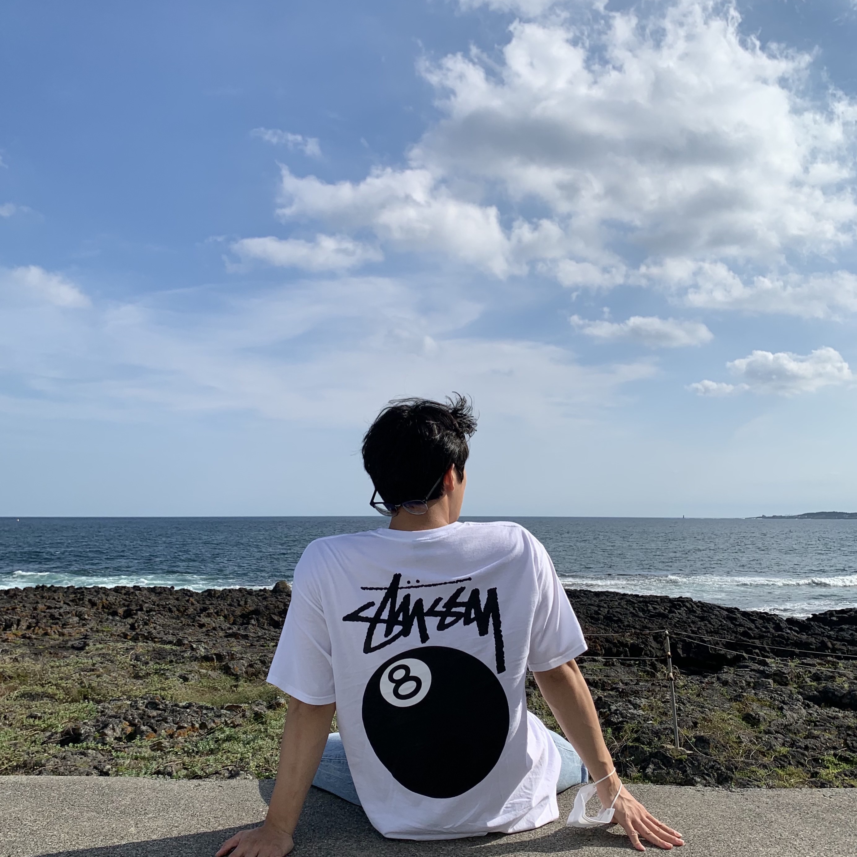 Stussy 8 Ball T-Shirt White - 22SS 착용 스타일 - 1