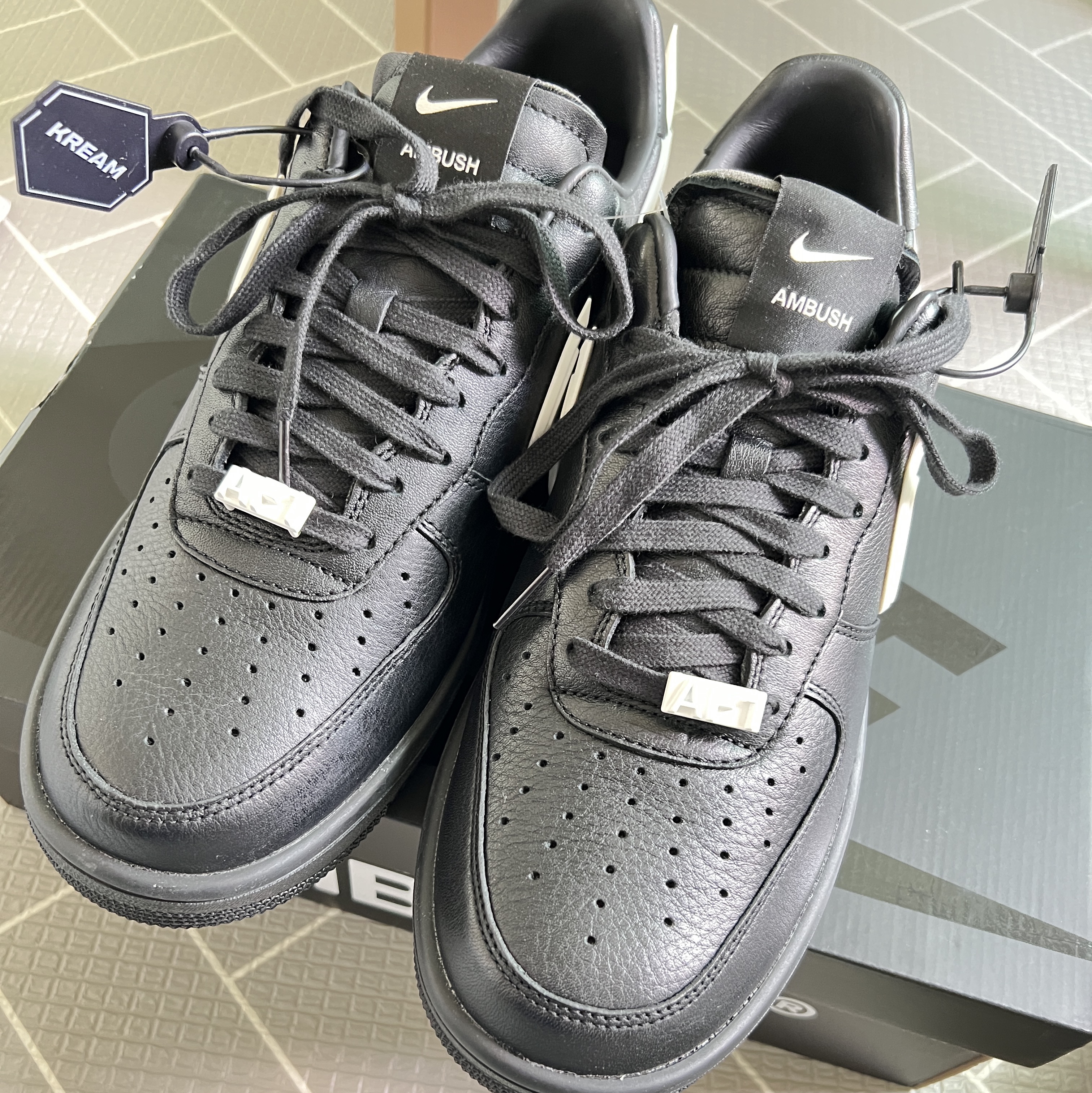 Nike x Ambush Air Force 1 Low SP Black 착용 스타일 - 1