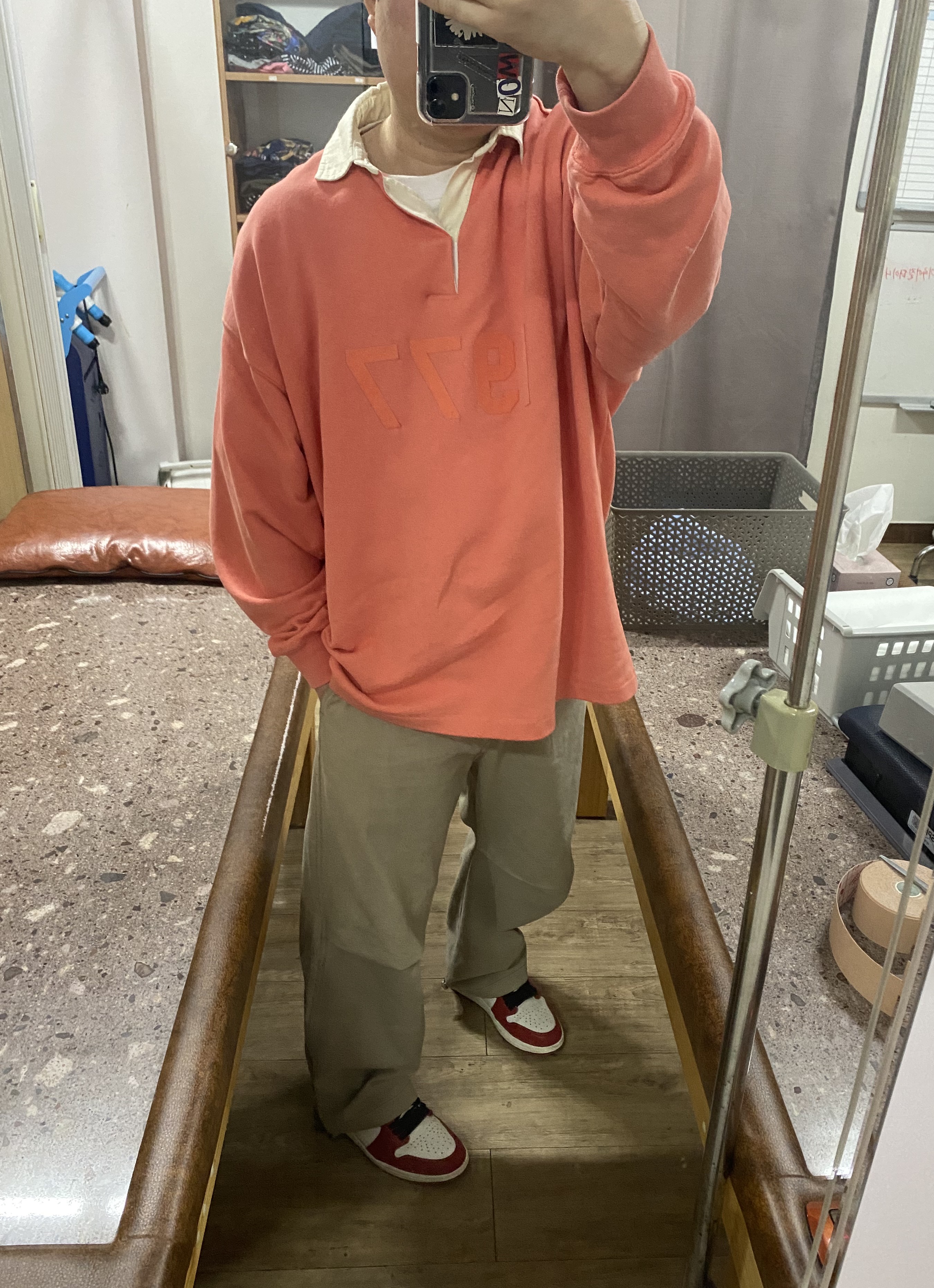 Essentials 1977 Henley Rugby Long Sleeve Polo Coral - 22FW 착용 스타일 - 1