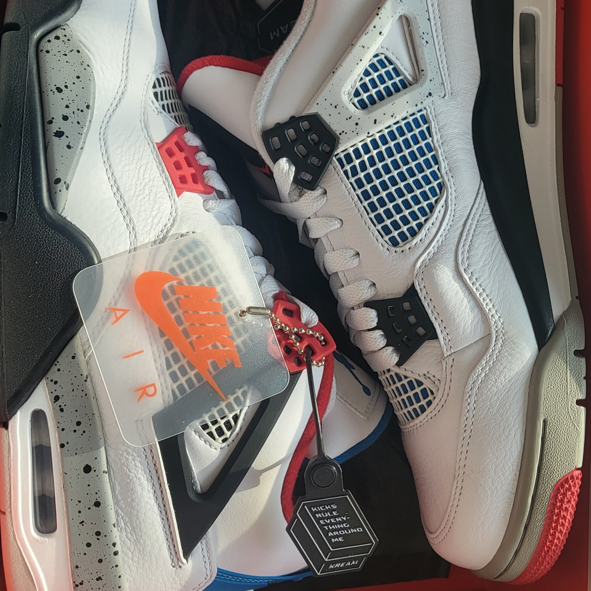 Jordan 4 Retro What The 4 착용 스타일 - 1