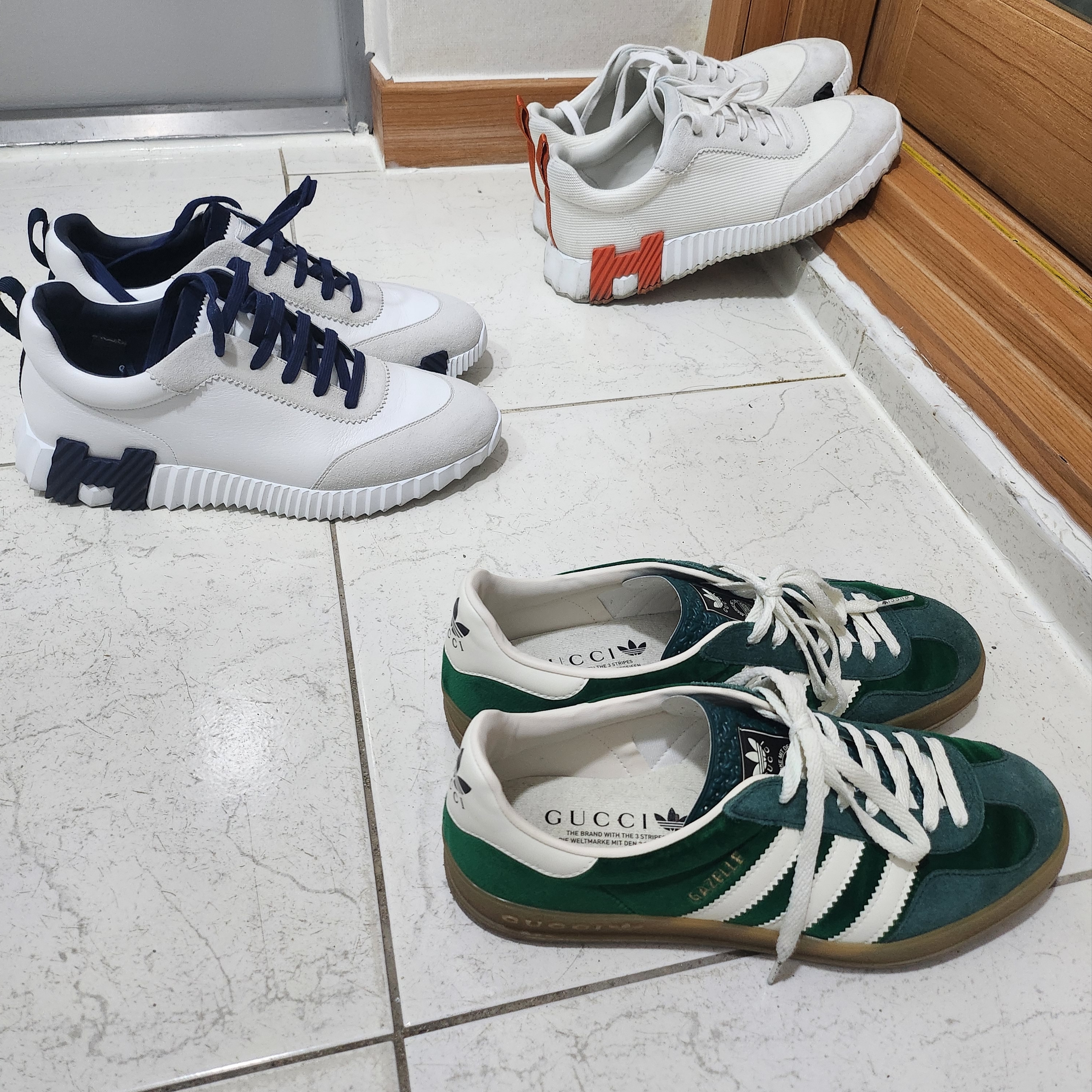 Hermes Bouncing Sneakers Calfskin Suede Goatskin & Blanc, Hermes Bouncing Sneakers Canvas Suede Goatskin & Blanc Orange 착용 스타일