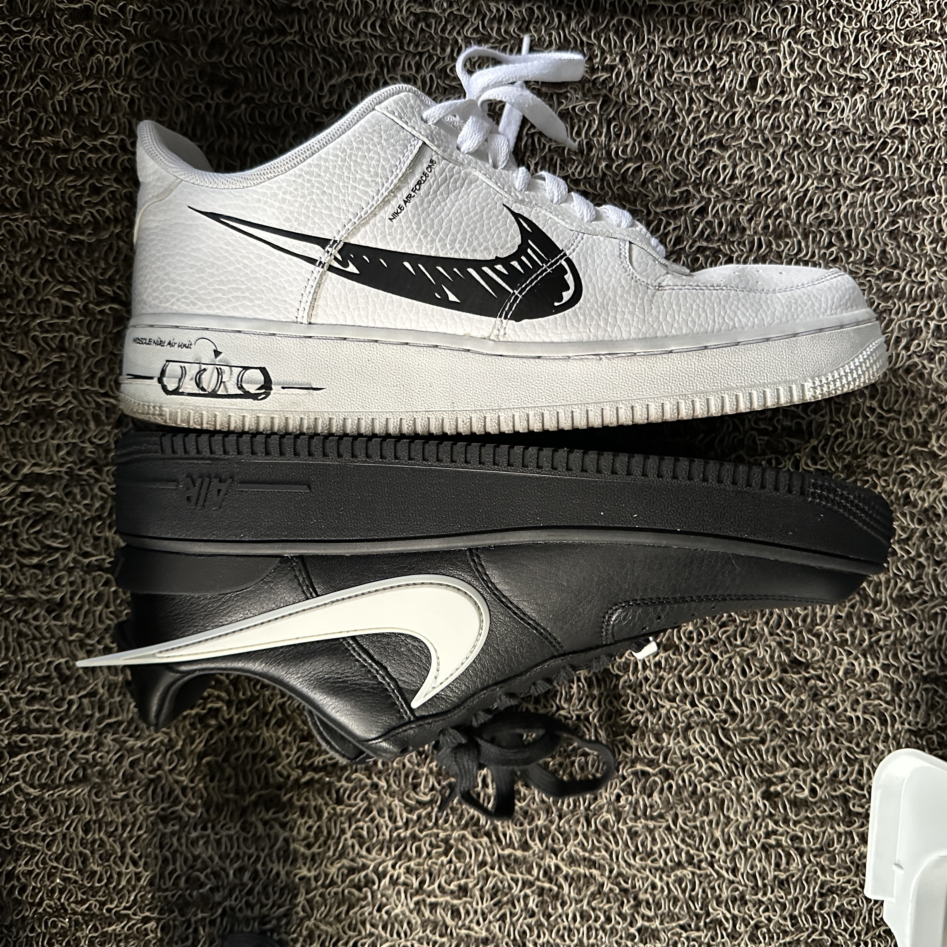 Nike x Ambush Air Force 1 Low SP Black, Nike Air Force 1 '07 LV8 Athletic Club Rush Orange Washed Teal 착용 스타일 - 2