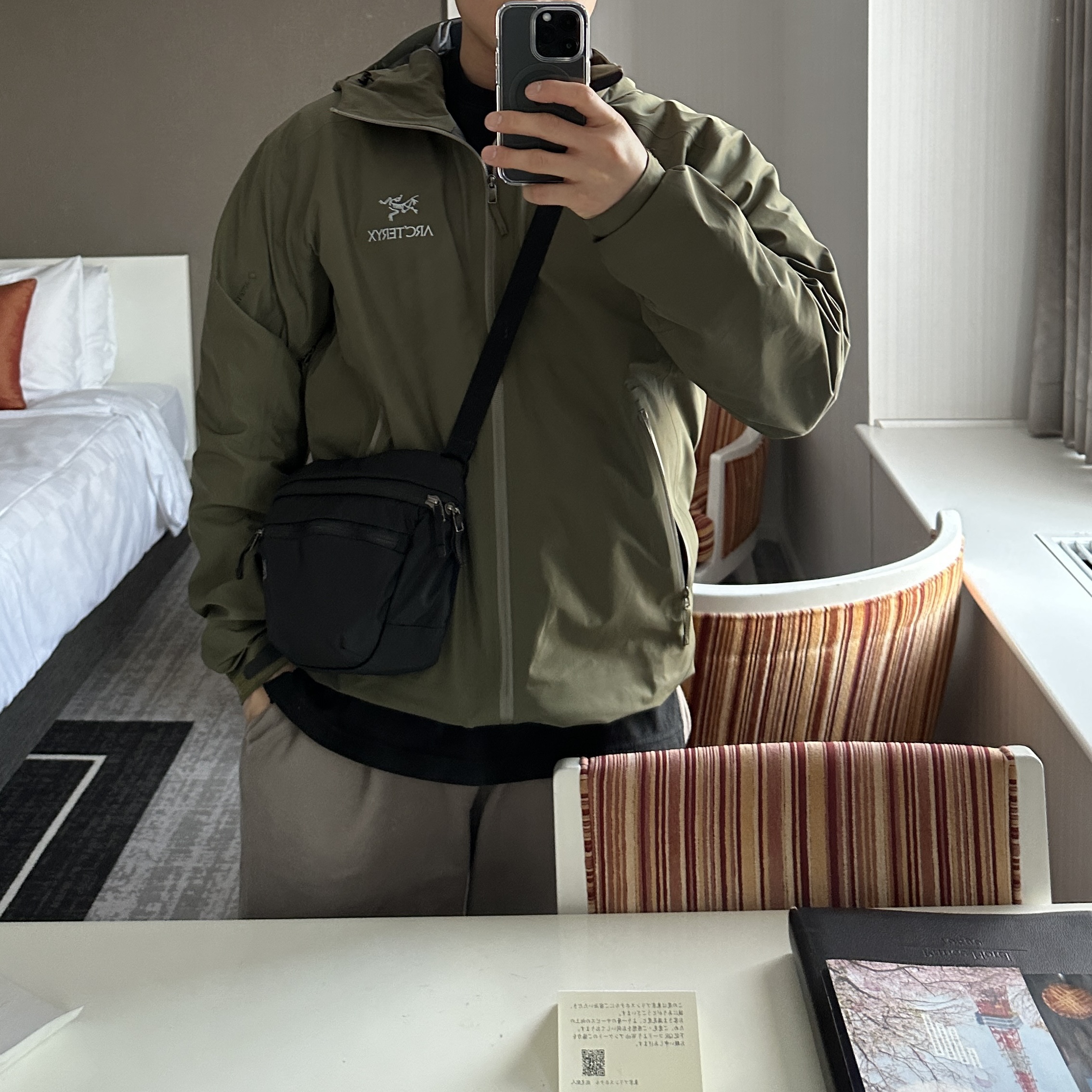 Arc'teryx Mantis 2 Waistpack Black 착용 스타일 - 2