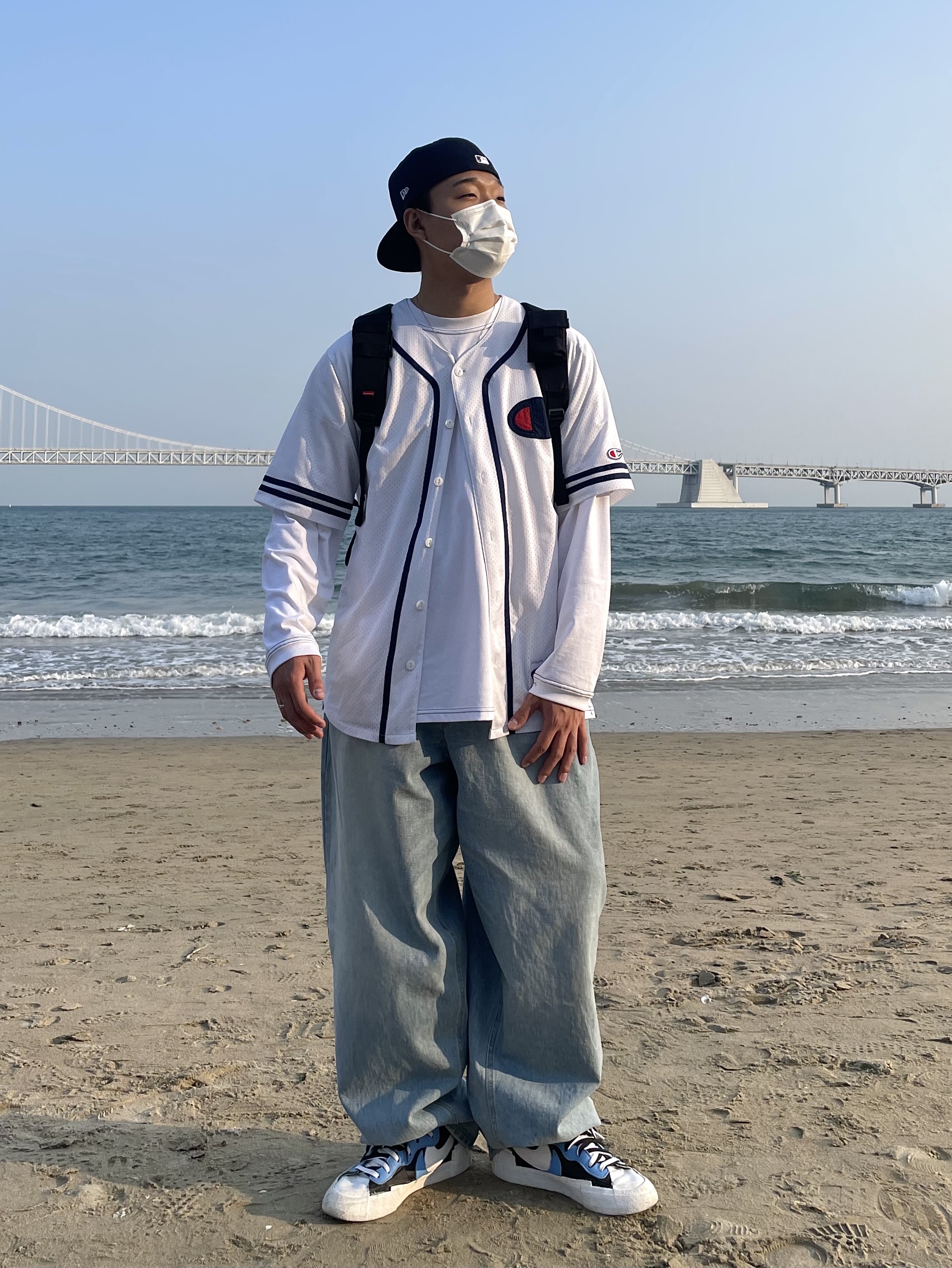 Nike x Sacai Blazer Mid White Black Legend Blue, Supreme Backpack Black - 19FW 착용 스타일 - 2
