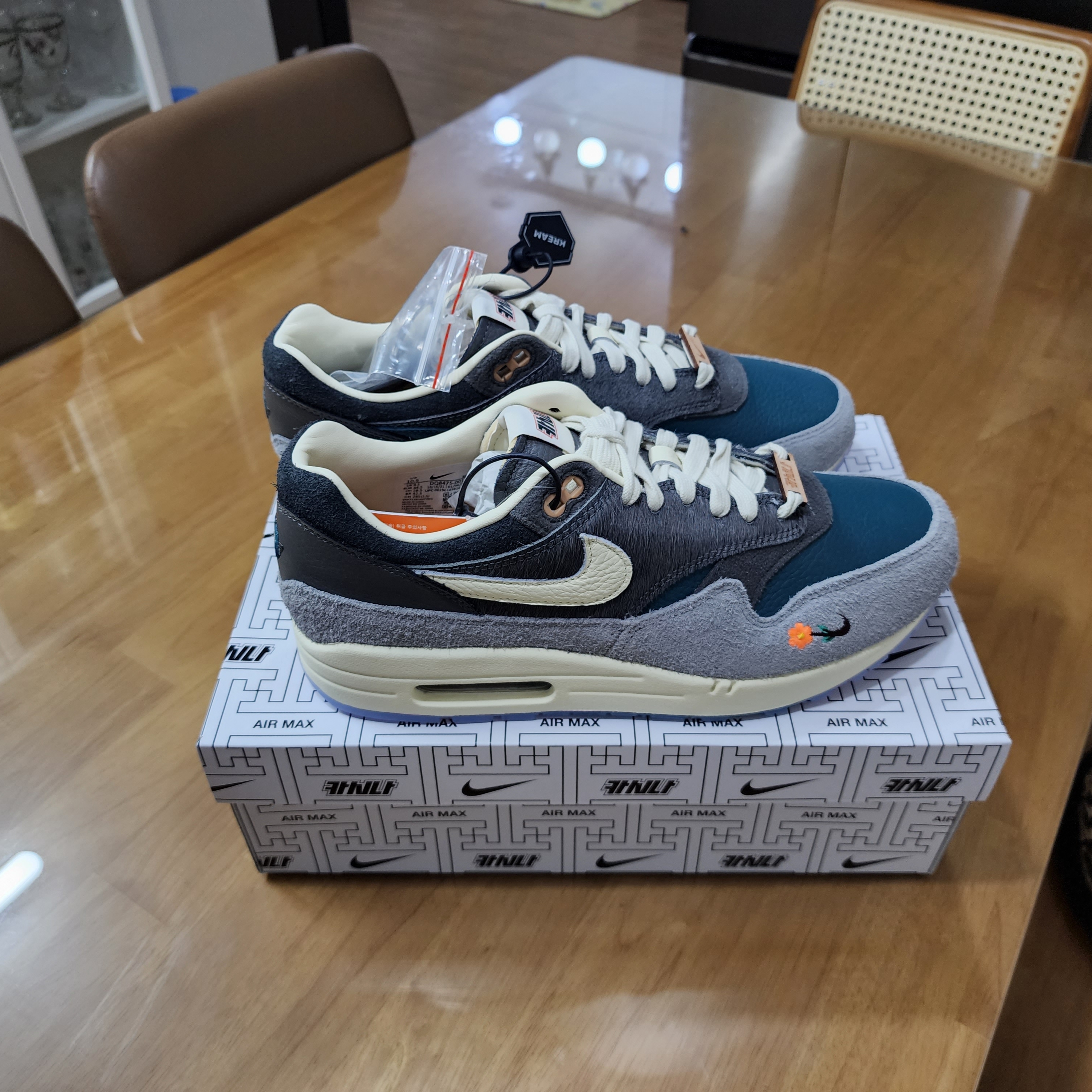 Nike x Kasina Air Max 1 SP Won-Ang Particle Grey 착용 스타일 - 1