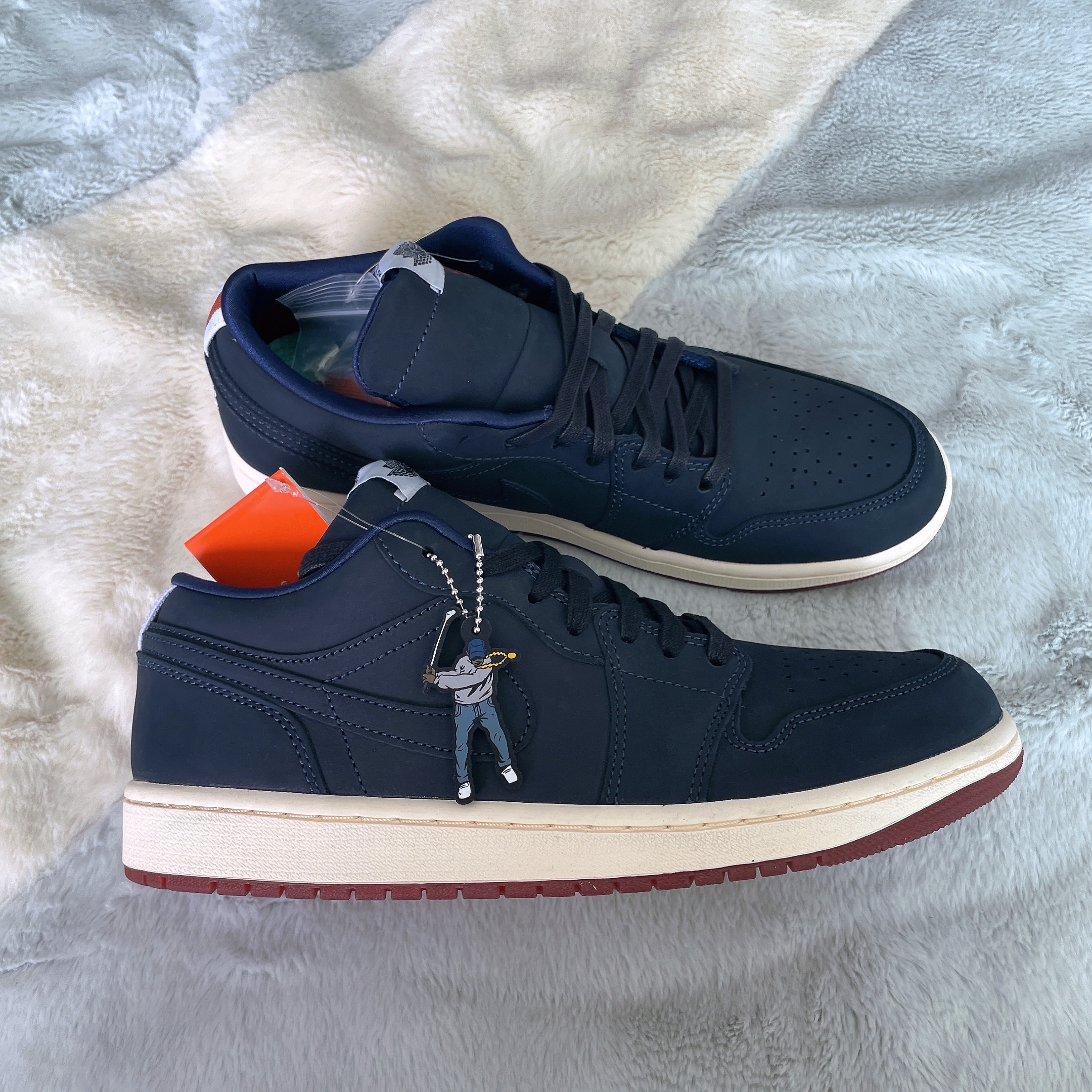 Jordan 1 x Eastside Golf Low Midnight Navy 착용 스타일 - 3
