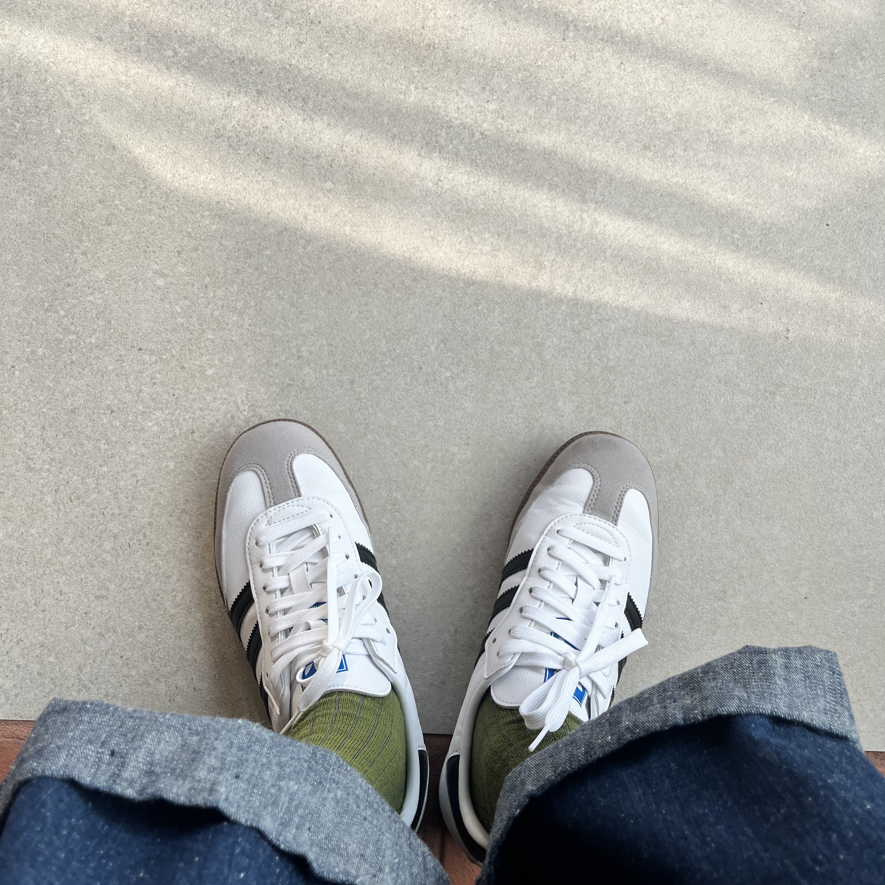 Adidas Samba Vegan White Black 착용 스타일 - 1