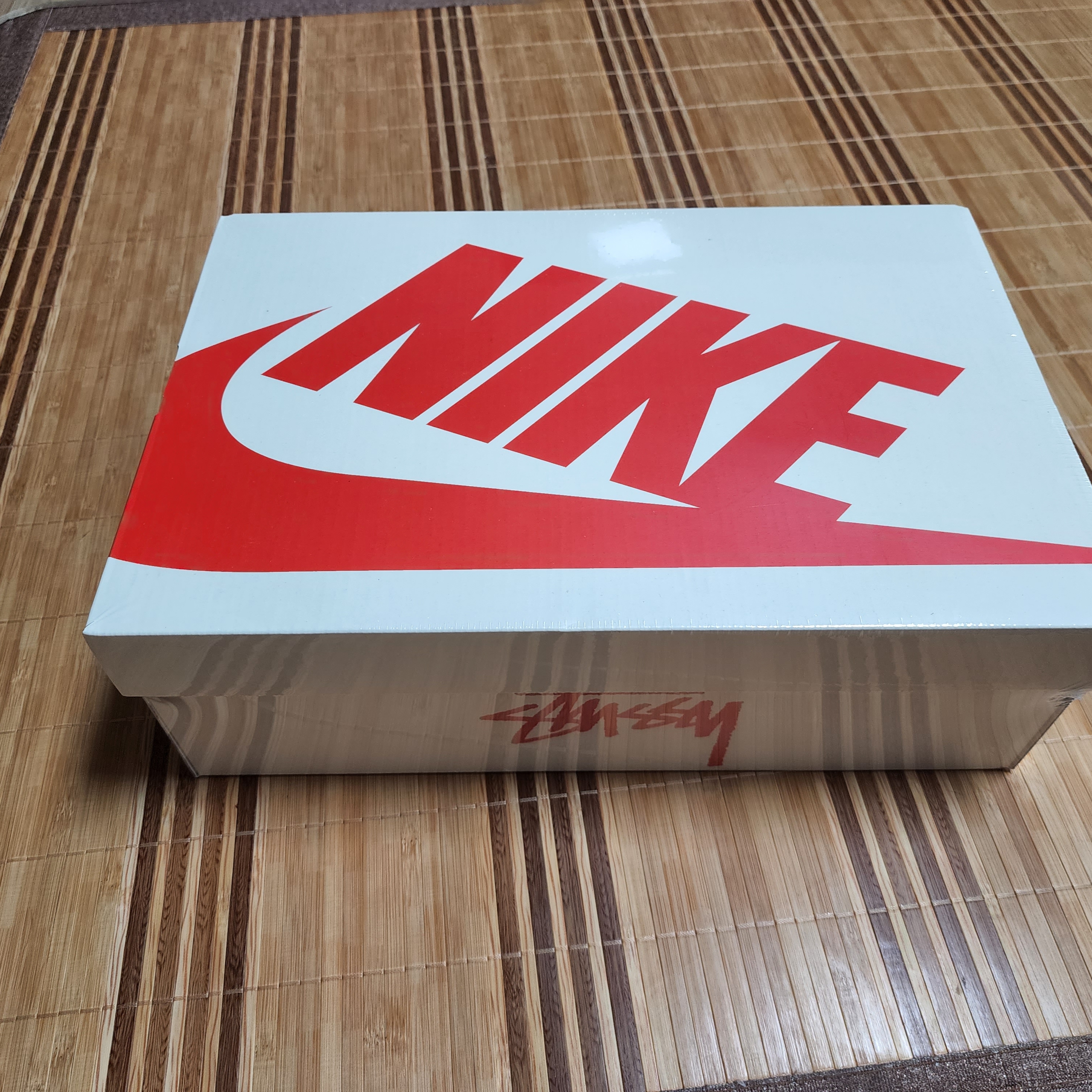 Nike x Stussy Air Force 1 '07 Mid SP Black 착용 스타일 - 1