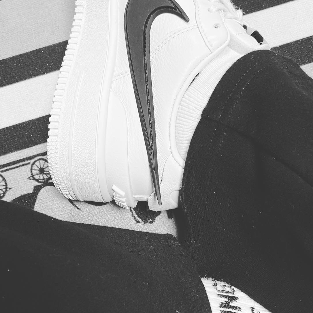 Nike x Ambush Air Force 1 Low SP Phantom 착용 스타일 - 5