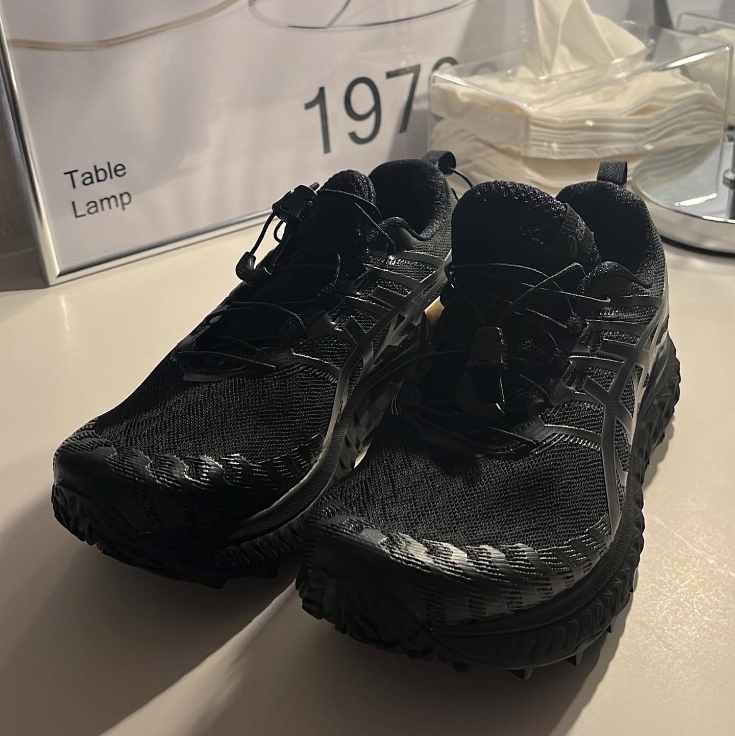 Asics Trabuco Max Black 착용 스타일 - 4