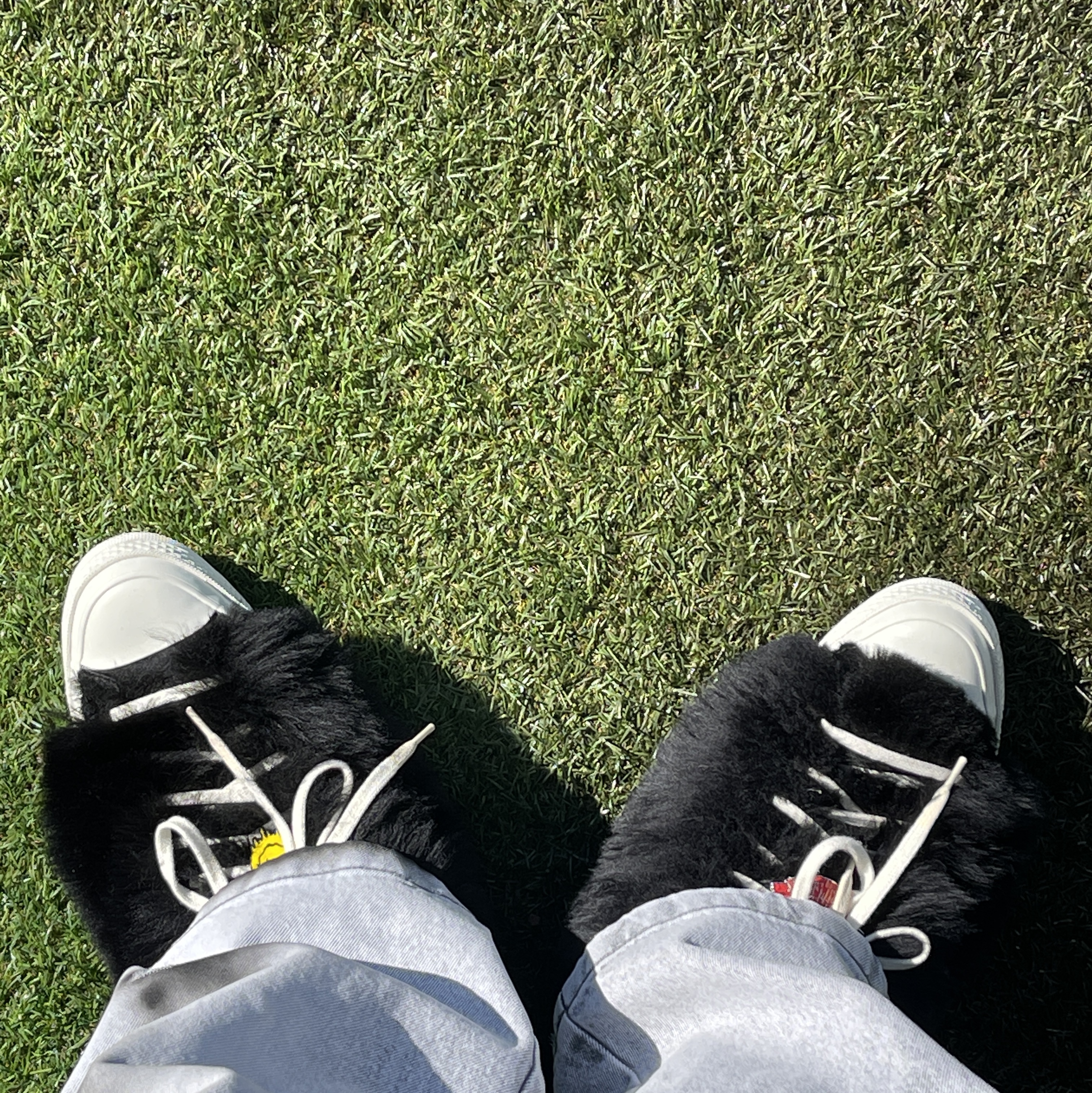Converse x Ambush Chuck 70 Fuzzy Black, Ader Error Fendig Jeans Grey 착용 스타일