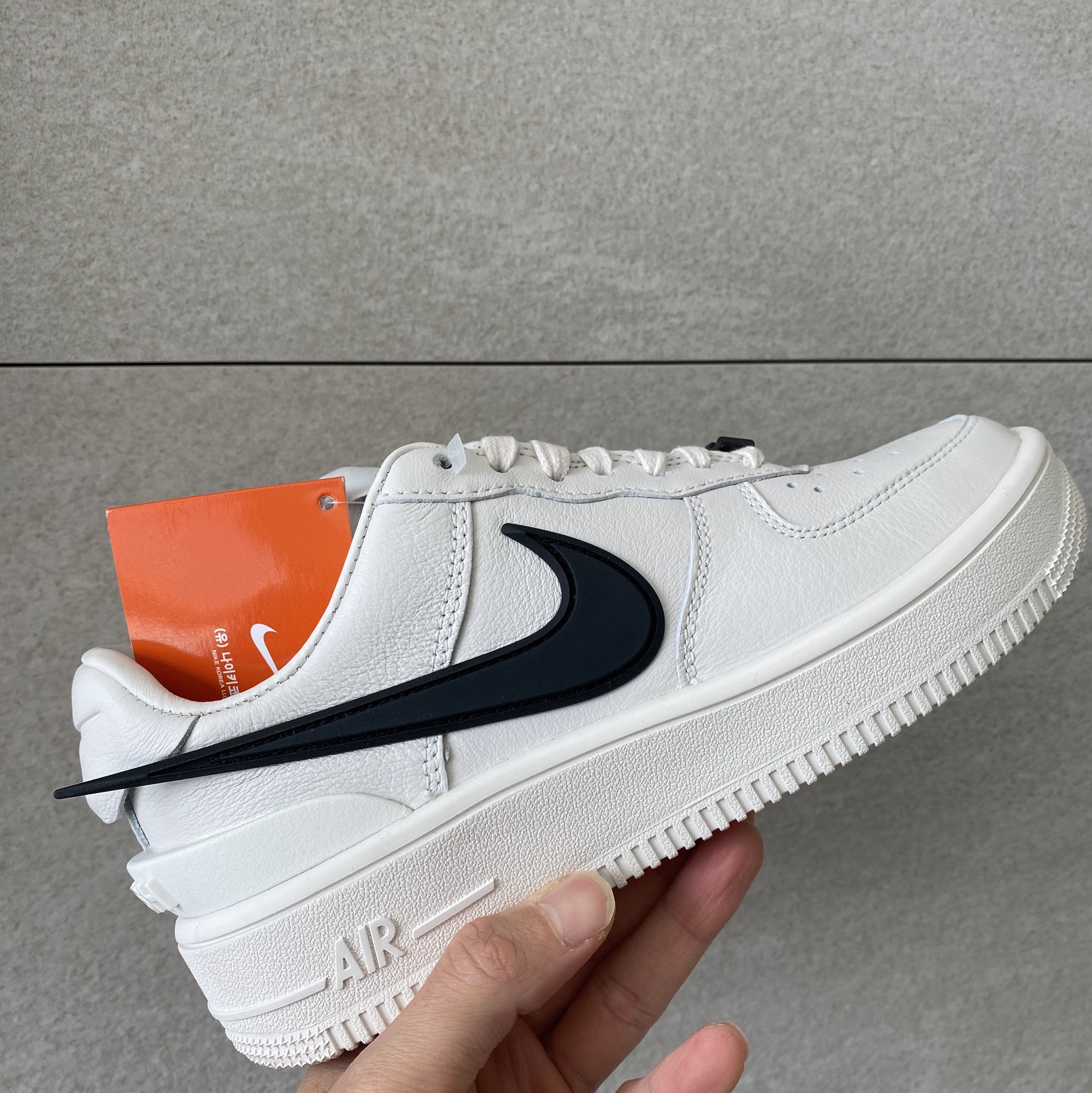 Nike x Ambush Air Force 1 Low SP Phantom 착용 스타일 - 5