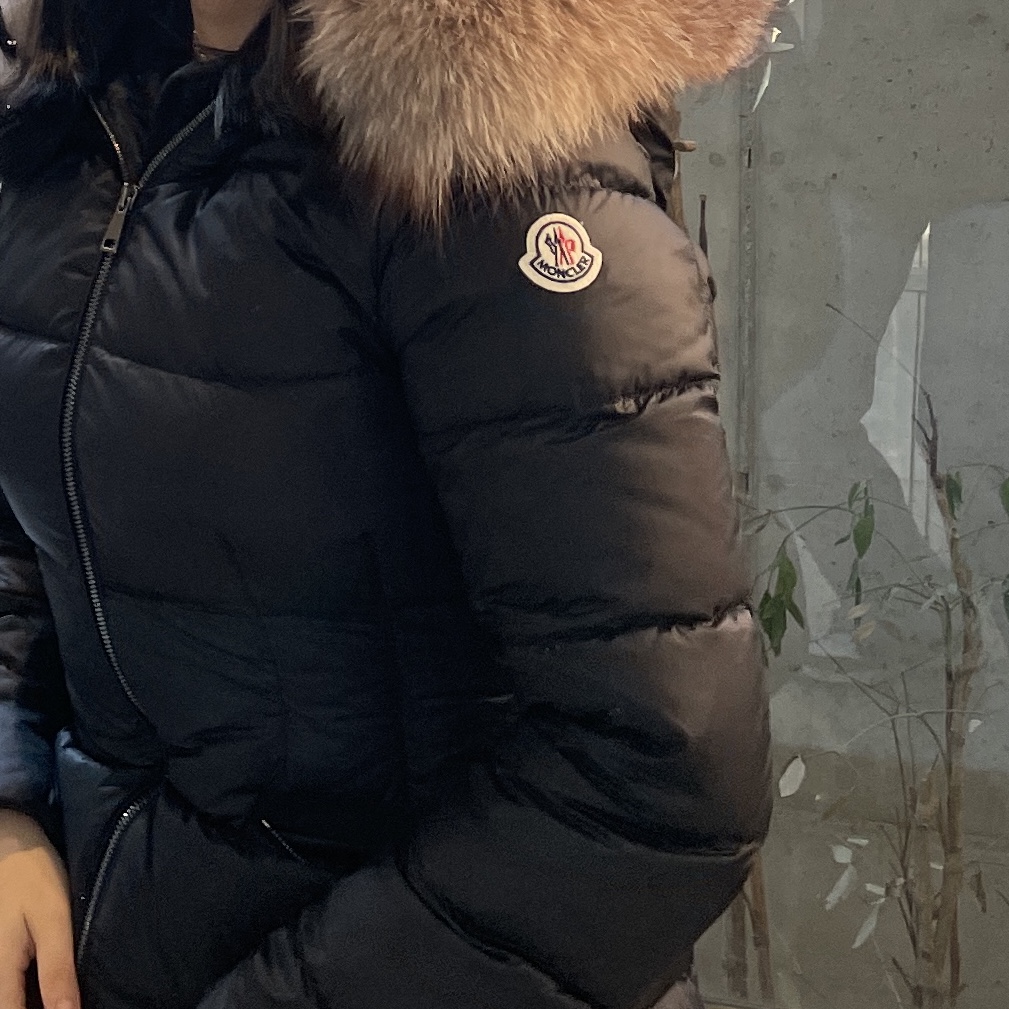 (W) Moncler Boed Short Down Jacket Black - 22FW 착용 스타일